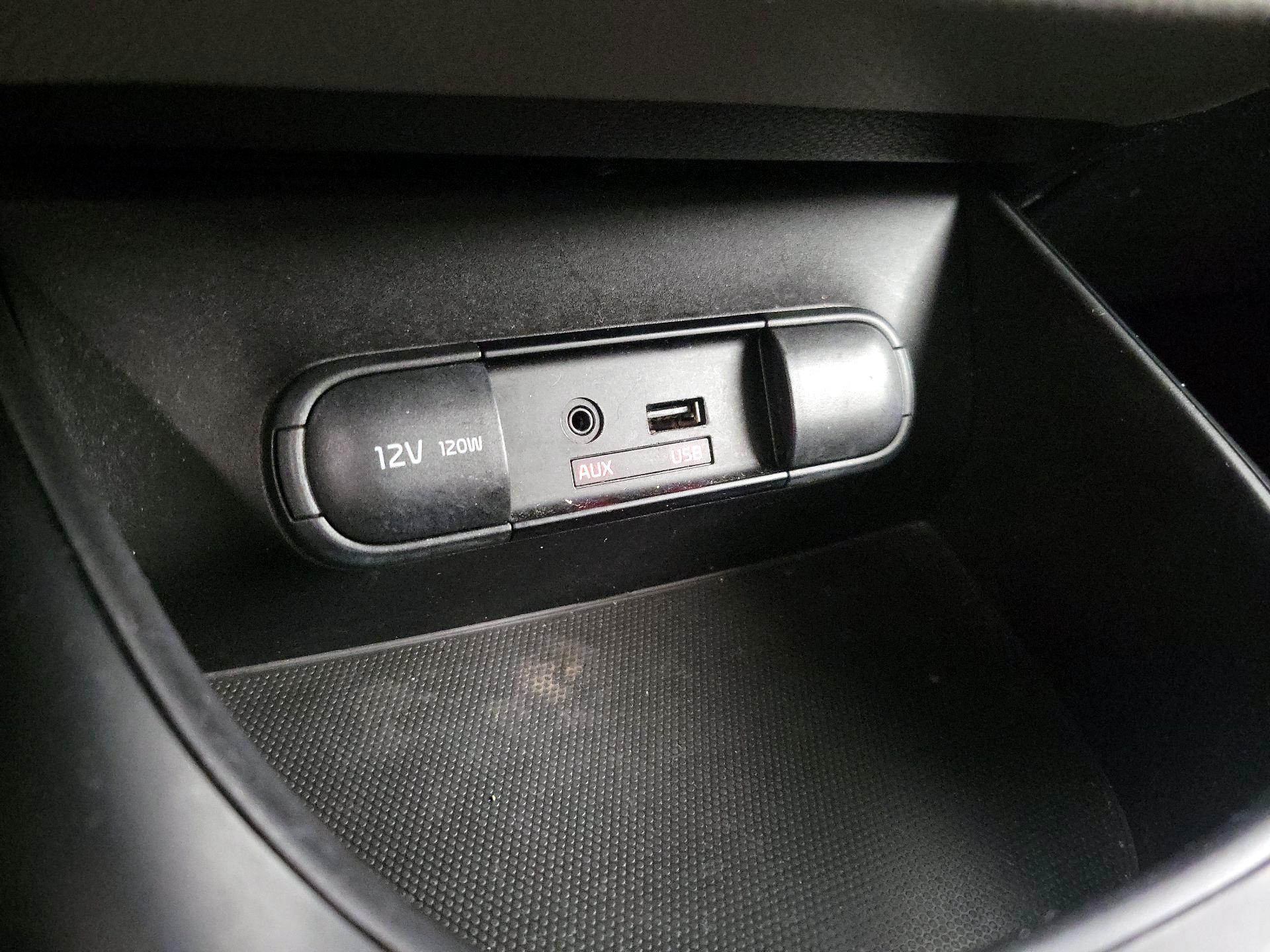 Thumbnail: 2014 Kia Soul - 17