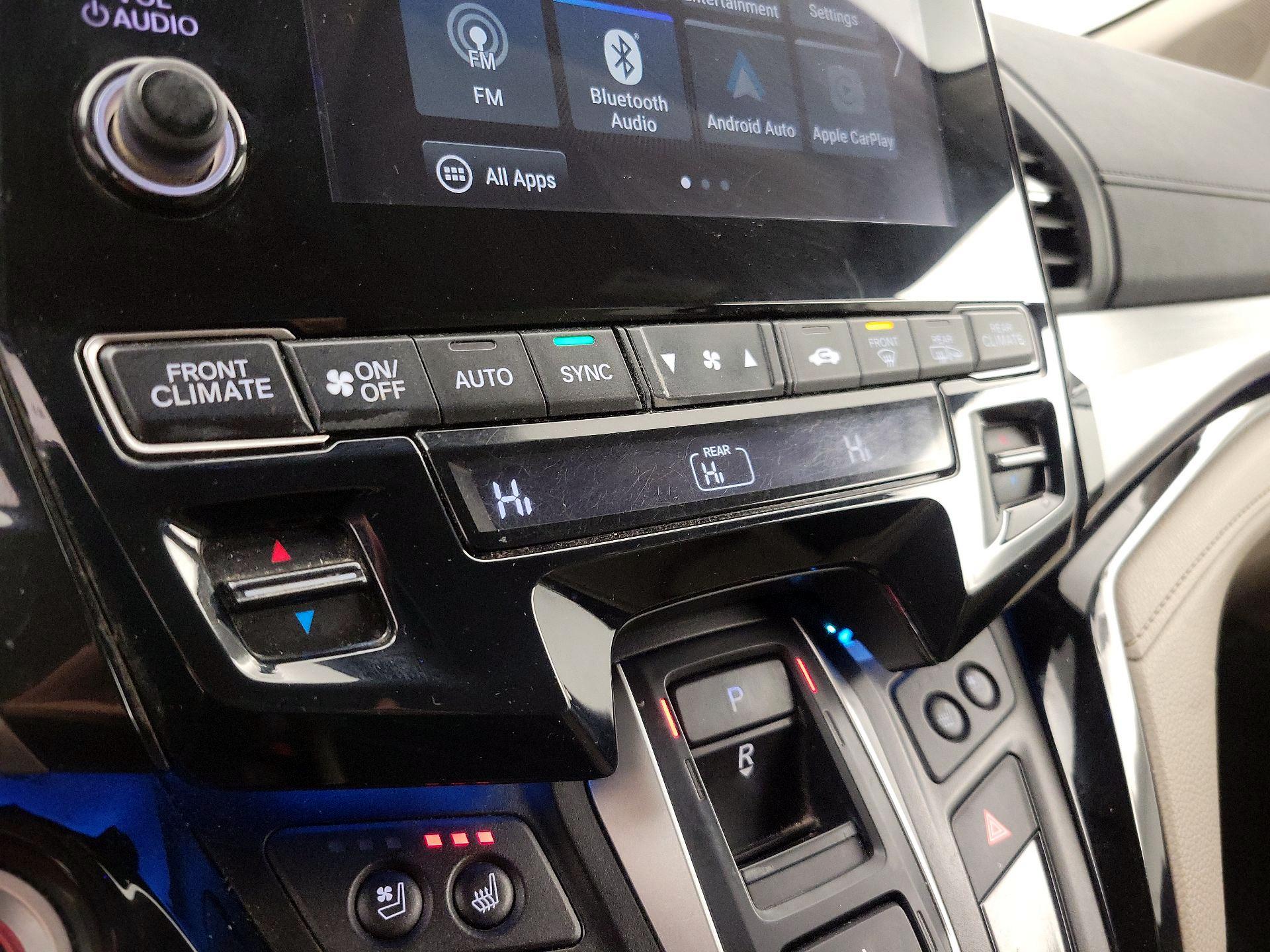 Thumbnail: 2019 Honda Odyssey - 17