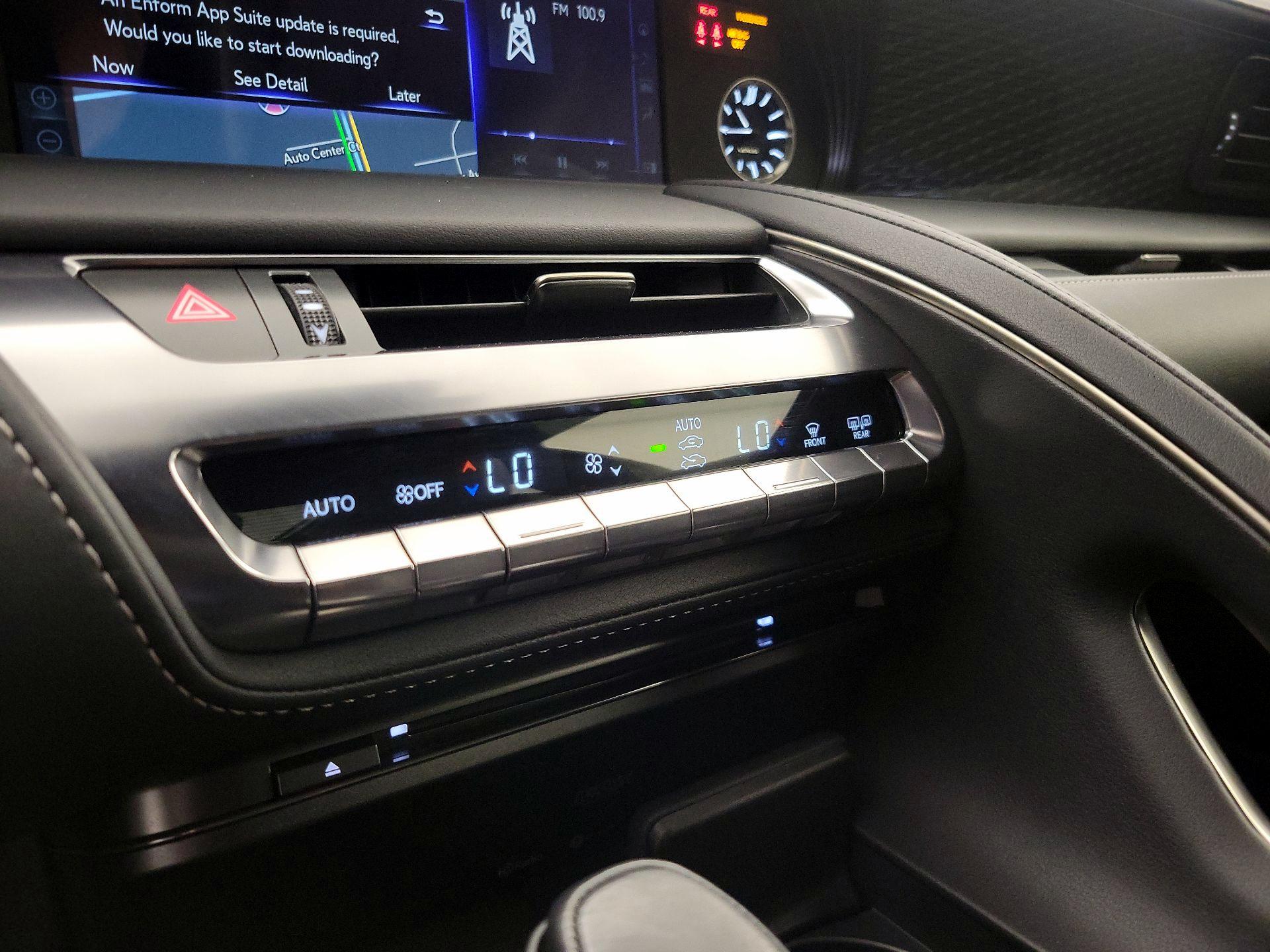 Thumbnail: 2019 Lexus LC - 17