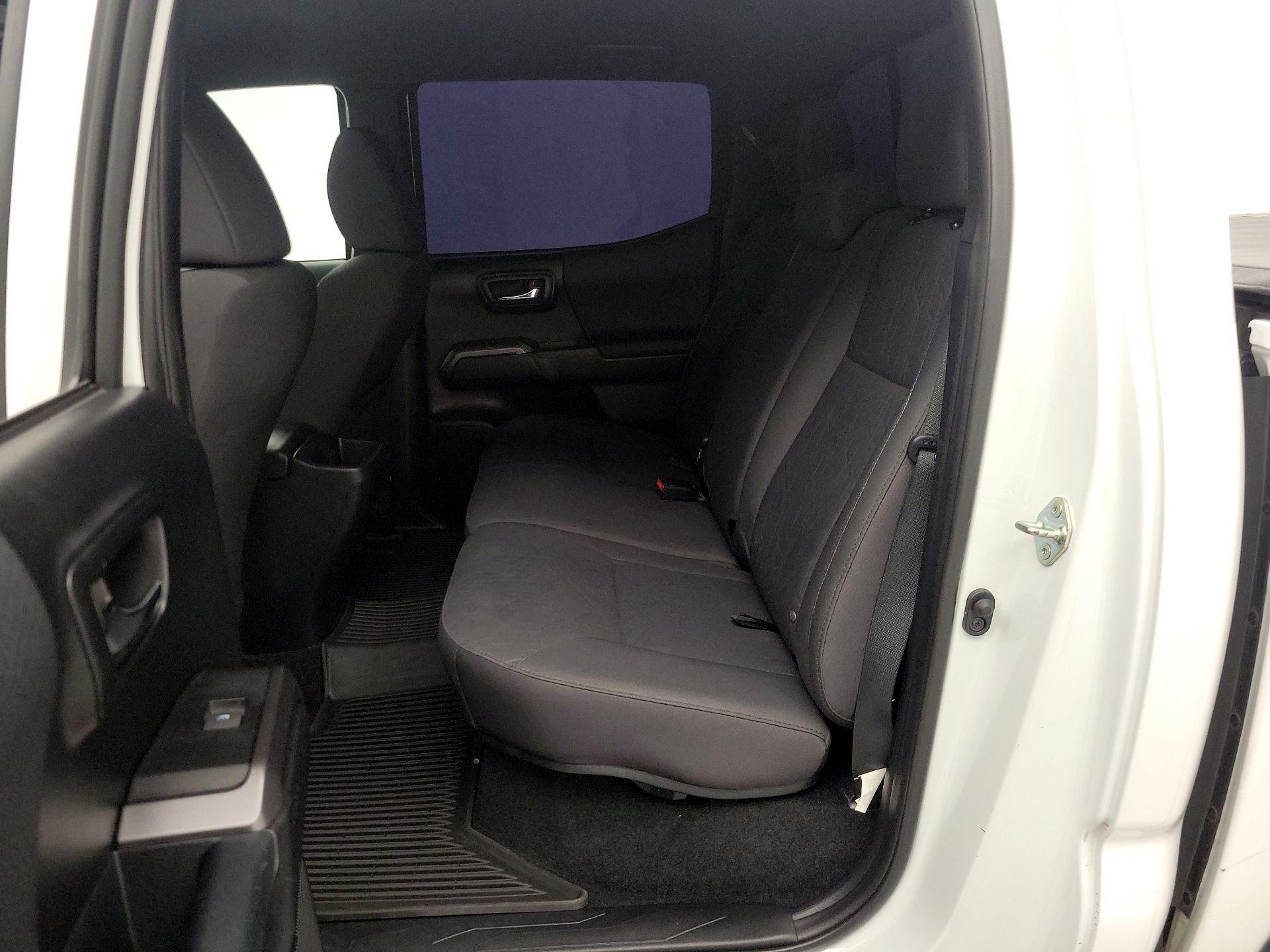 Thumbnail: 2017 Toyota Tacoma - 19