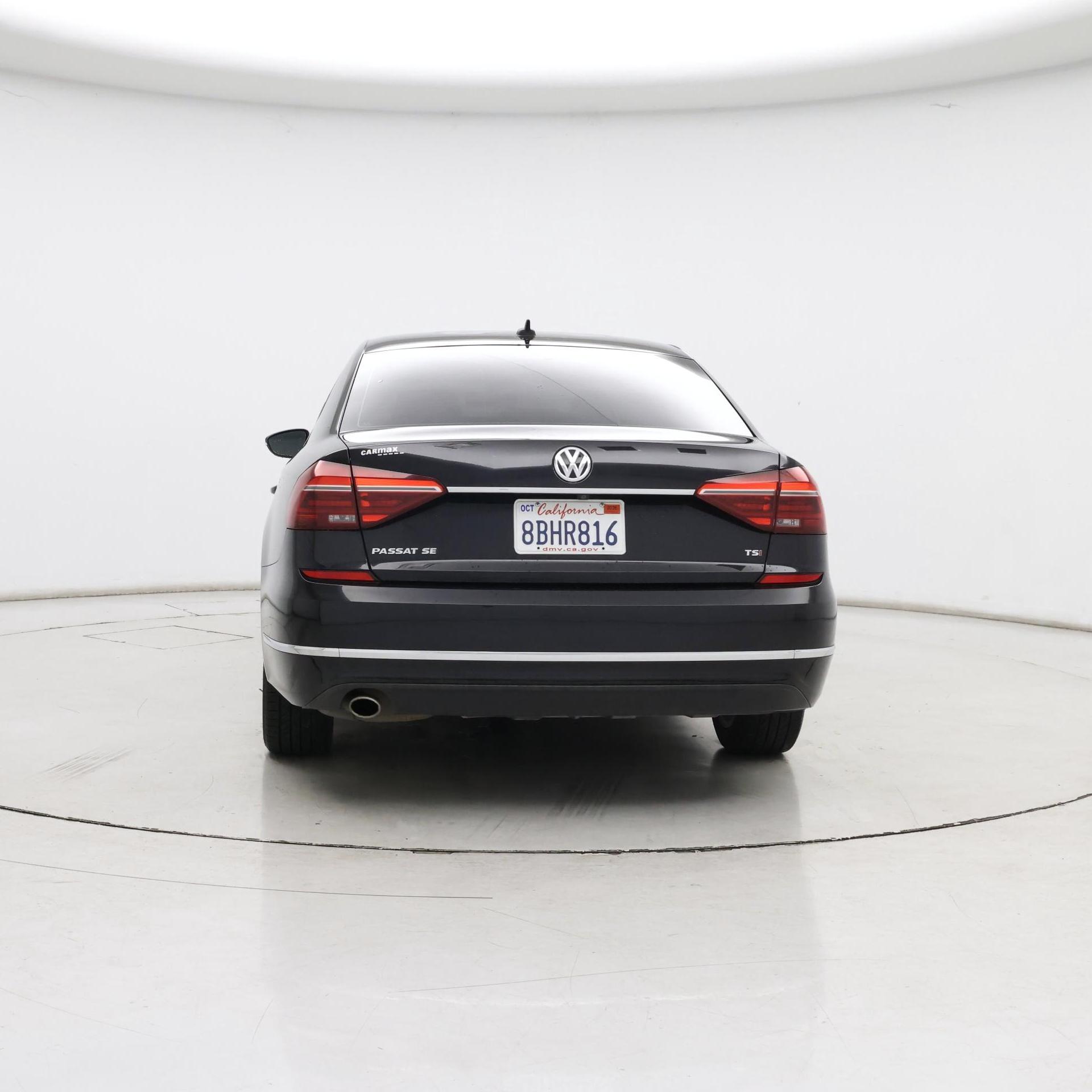 Thumbnail: 2017 Volkswagen Passat - 6