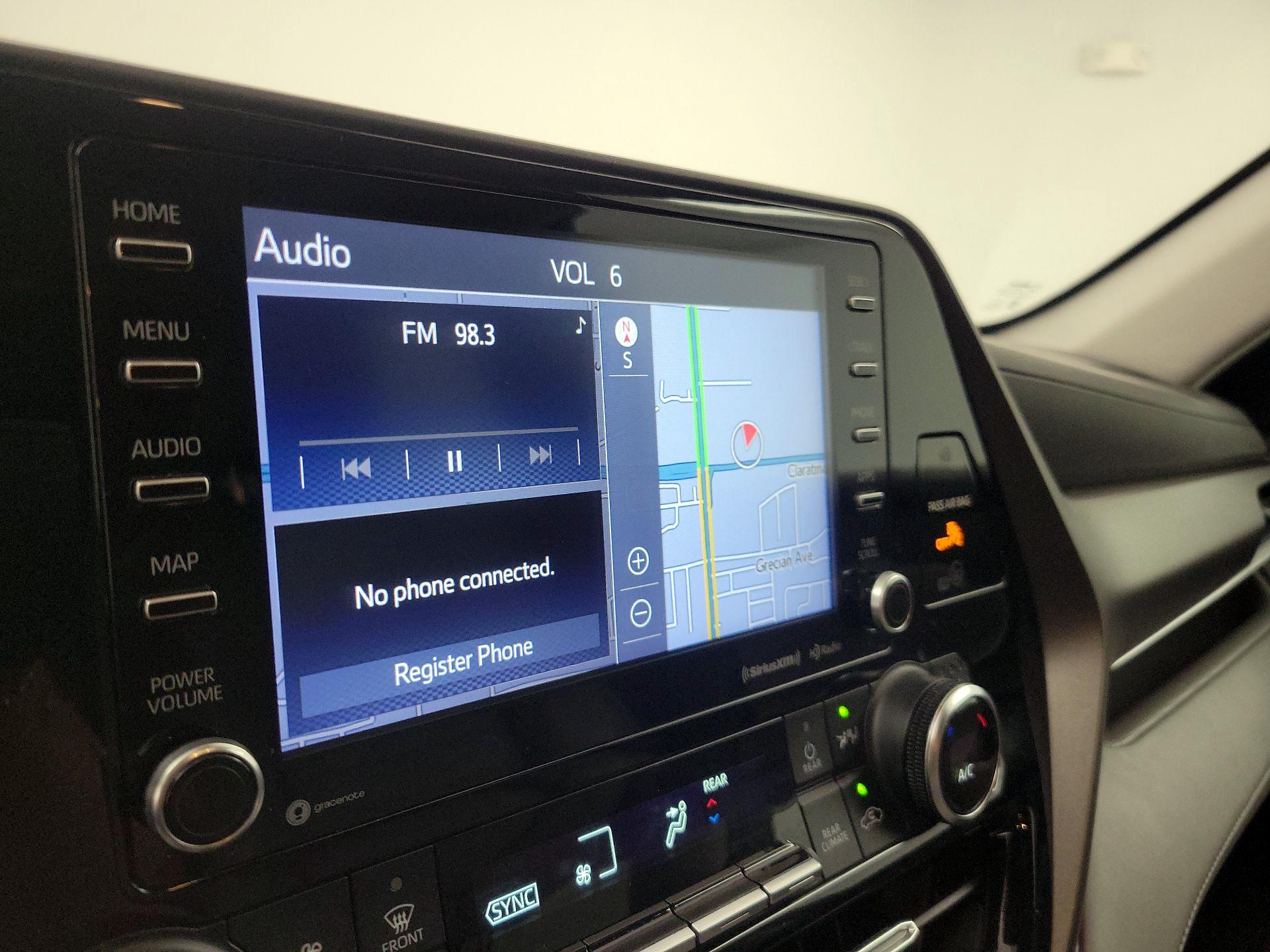 Thumbnail: 2021 Toyota Highlander - 16