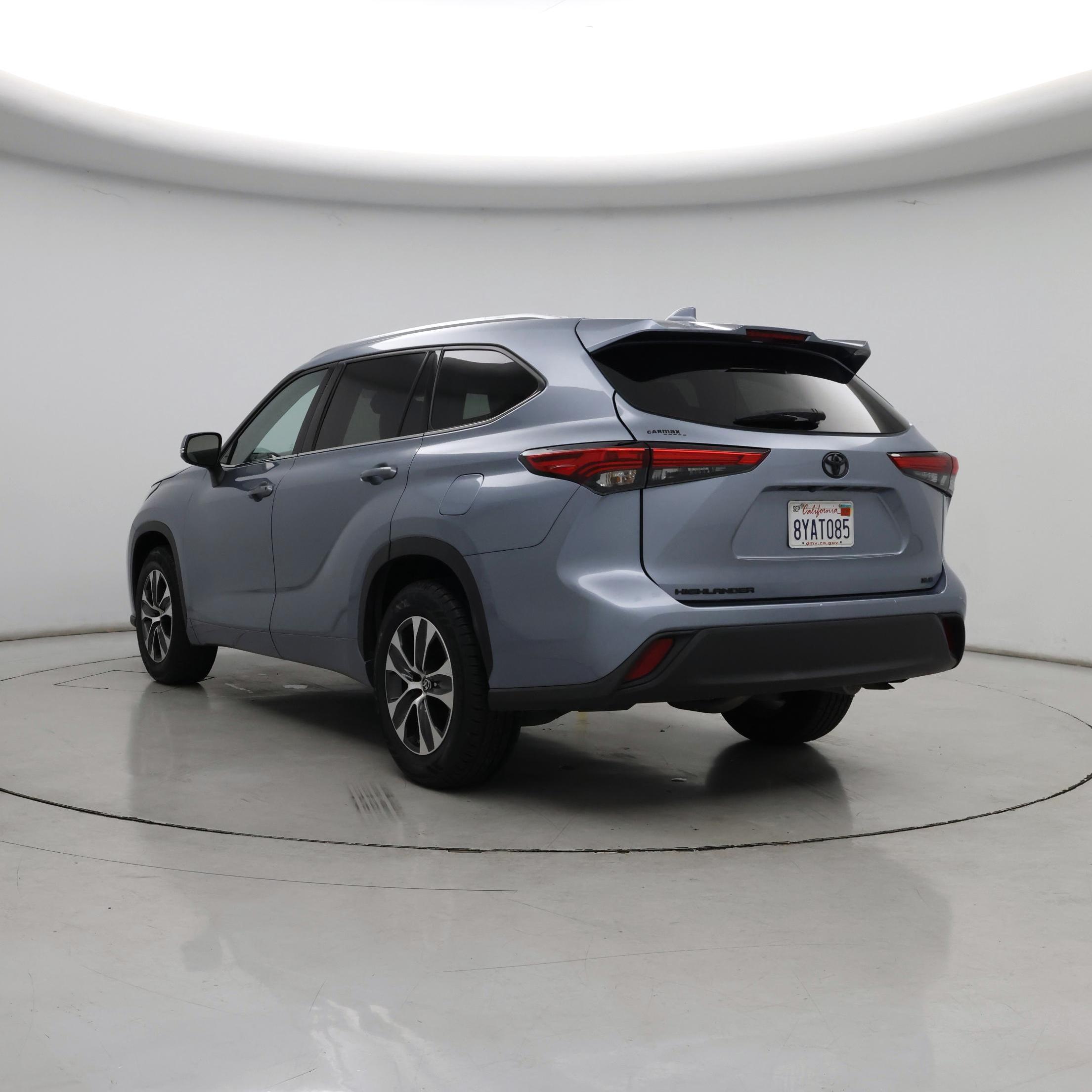 Thumbnail: 2021 Toyota Highlander - 2