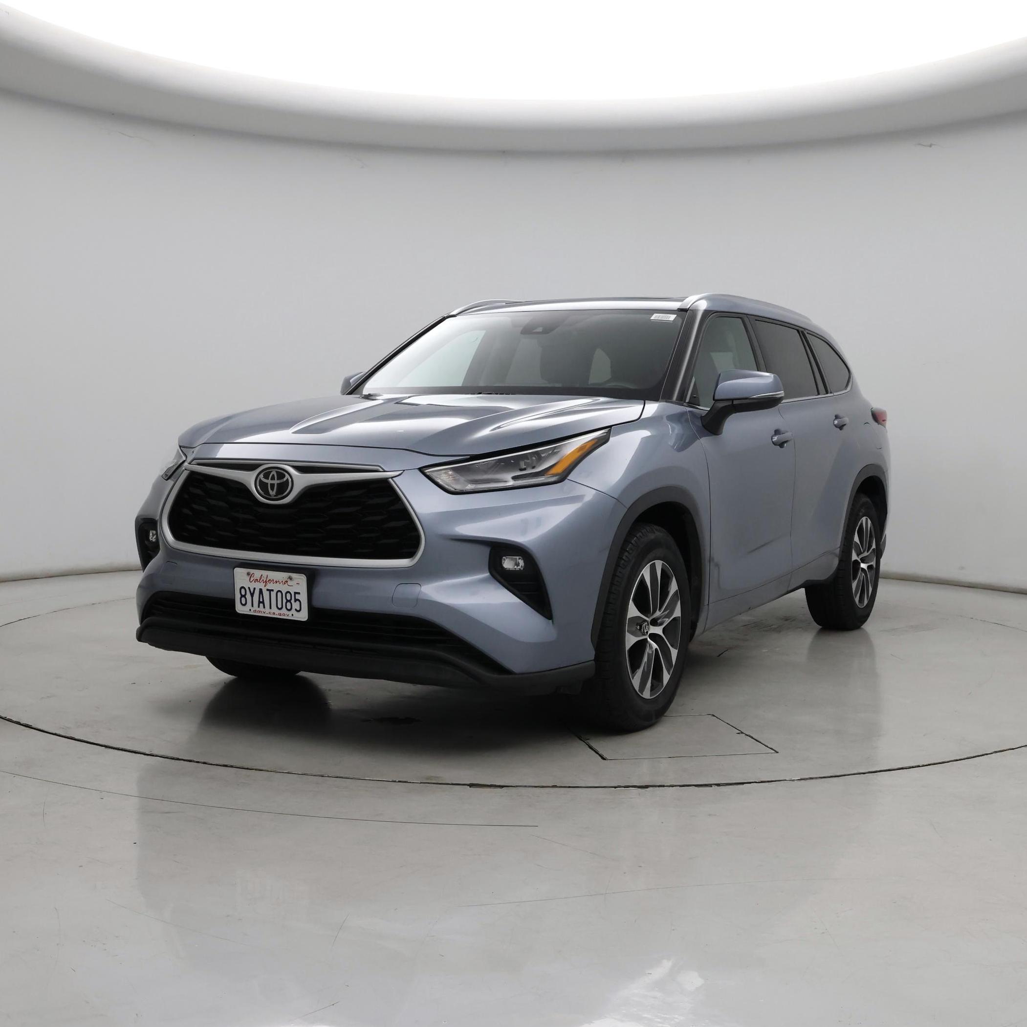 Thumbnail: 2021 Toyota Highlander - 4