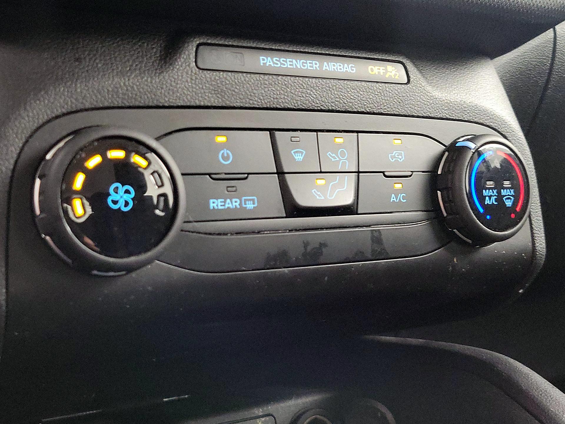 Thumbnail: 2021 Ford Bronco Sport - 16