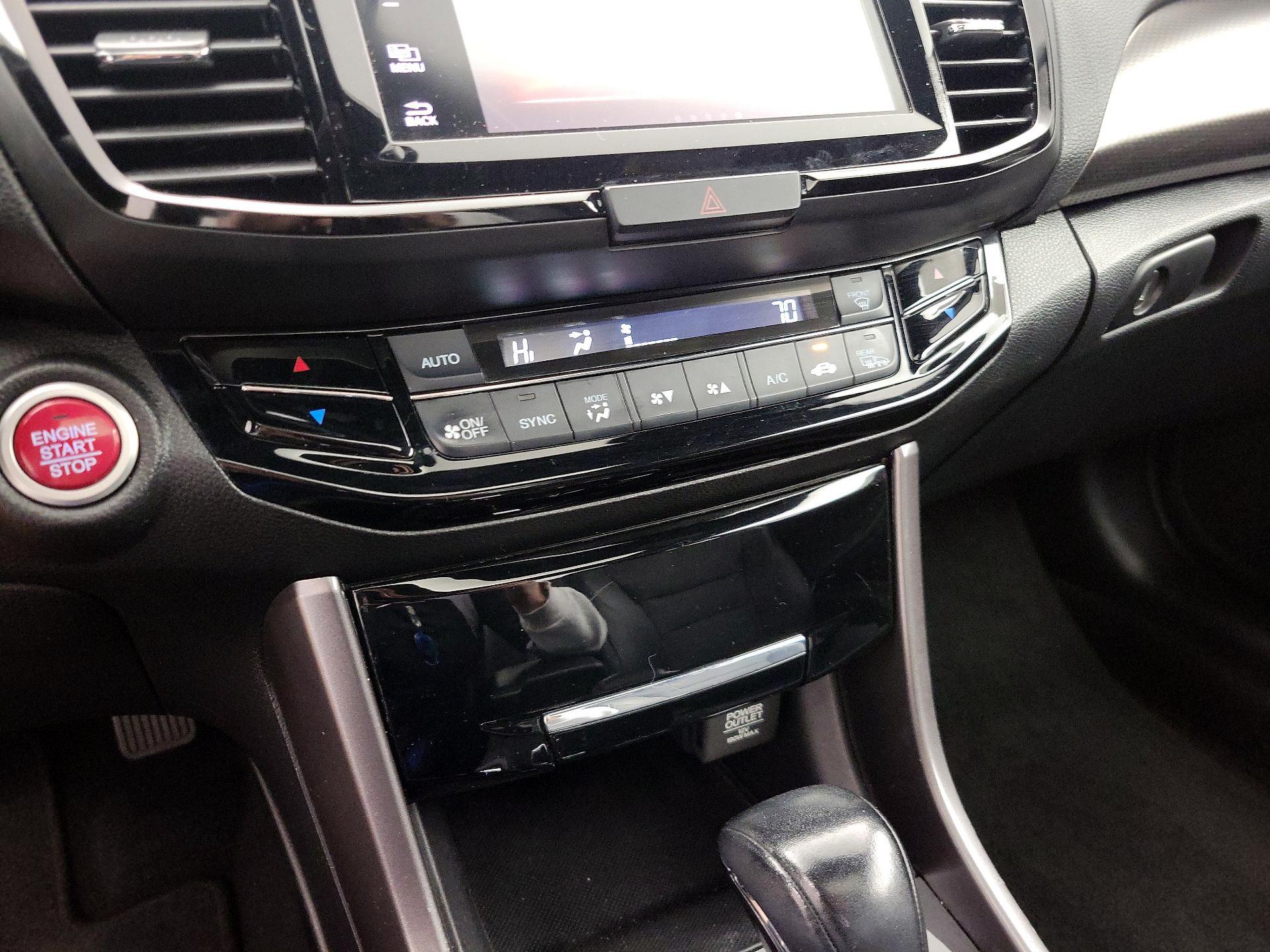 Thumbnail: 2017 Honda Accord - 16