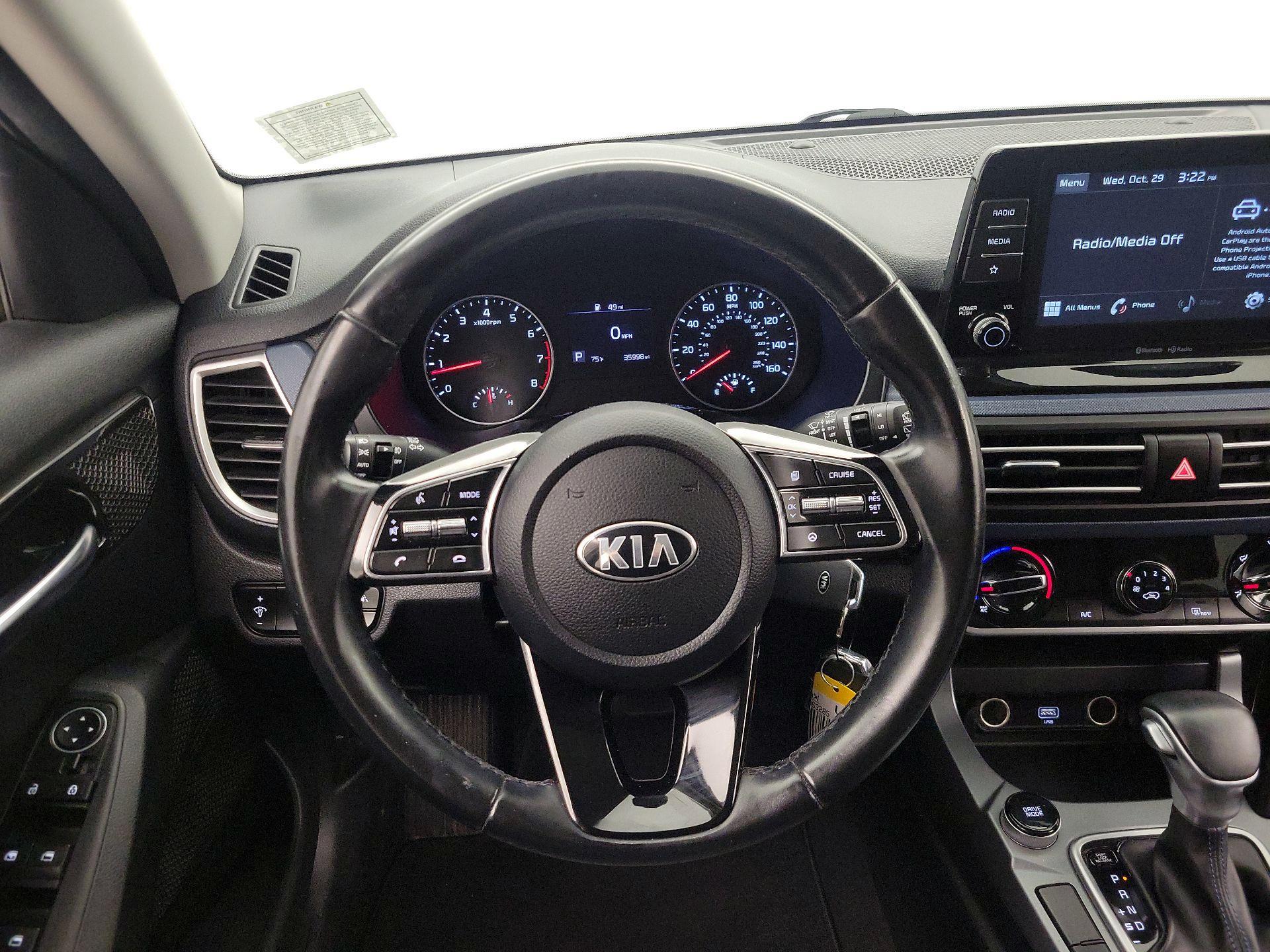 Thumbnail: 2021 Kia Seltos - 10