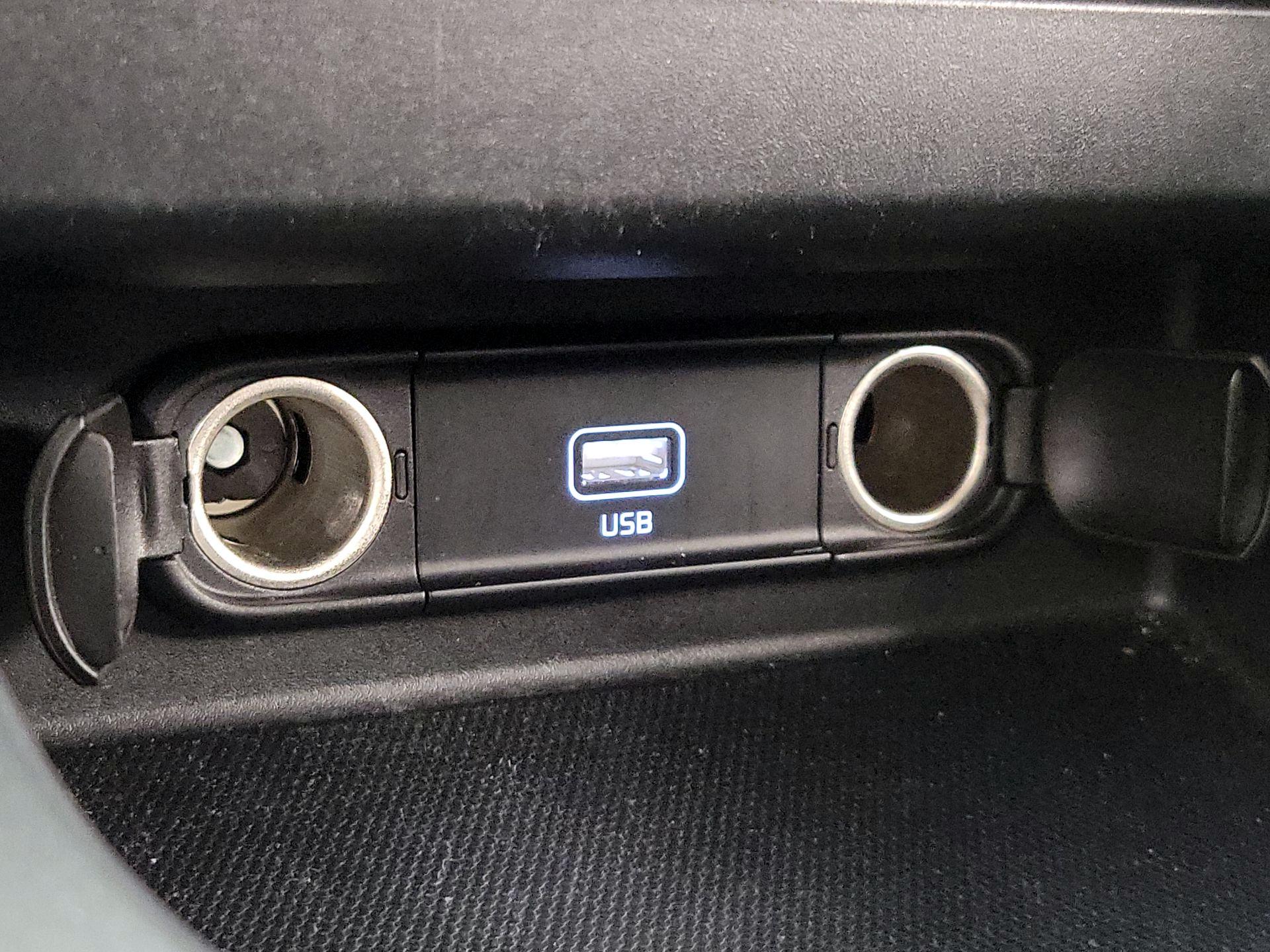 Thumbnail: 2021 Kia Seltos - 18