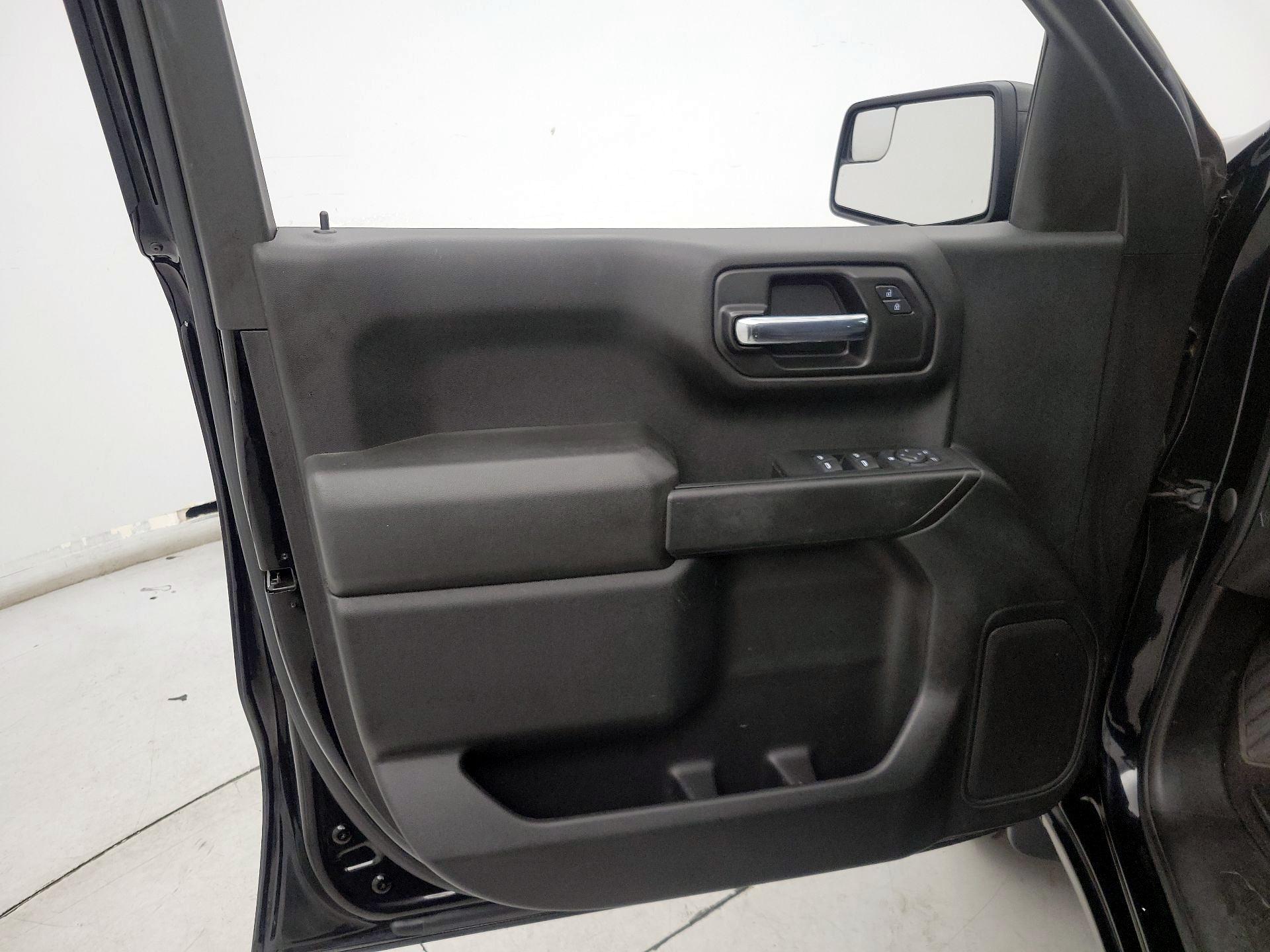 Thumbnail: 2021 Chevrolet Silverado 1500 - 12