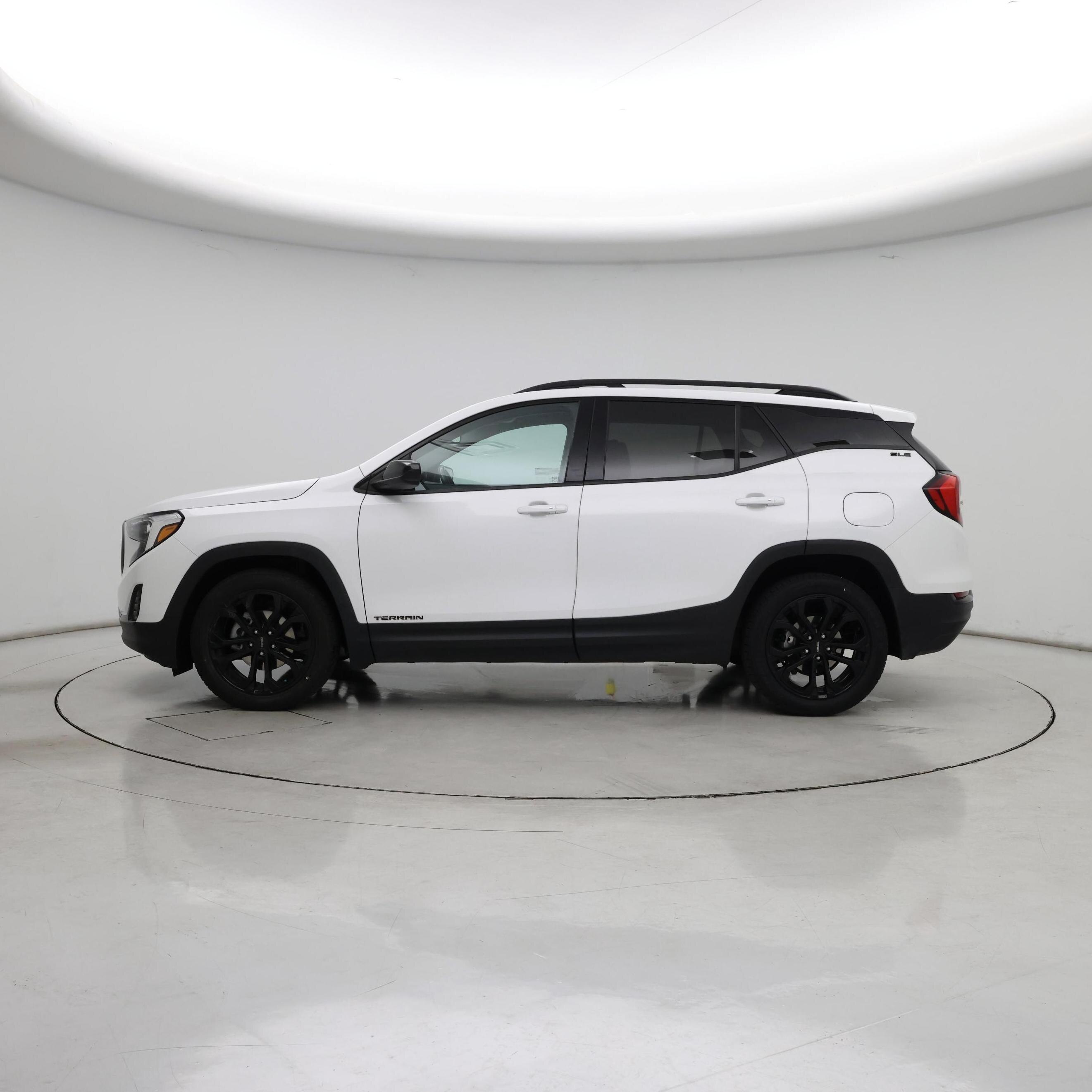 Thumbnail: 2021 GMC Terrain - 3