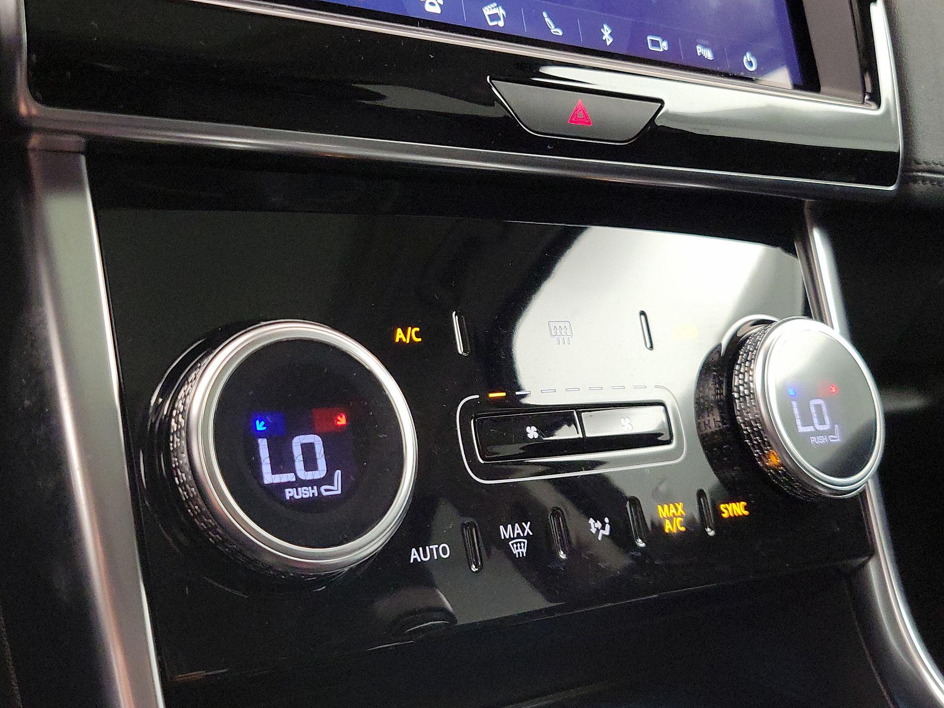 Thumbnail: 2020 Jaguar XE - 15