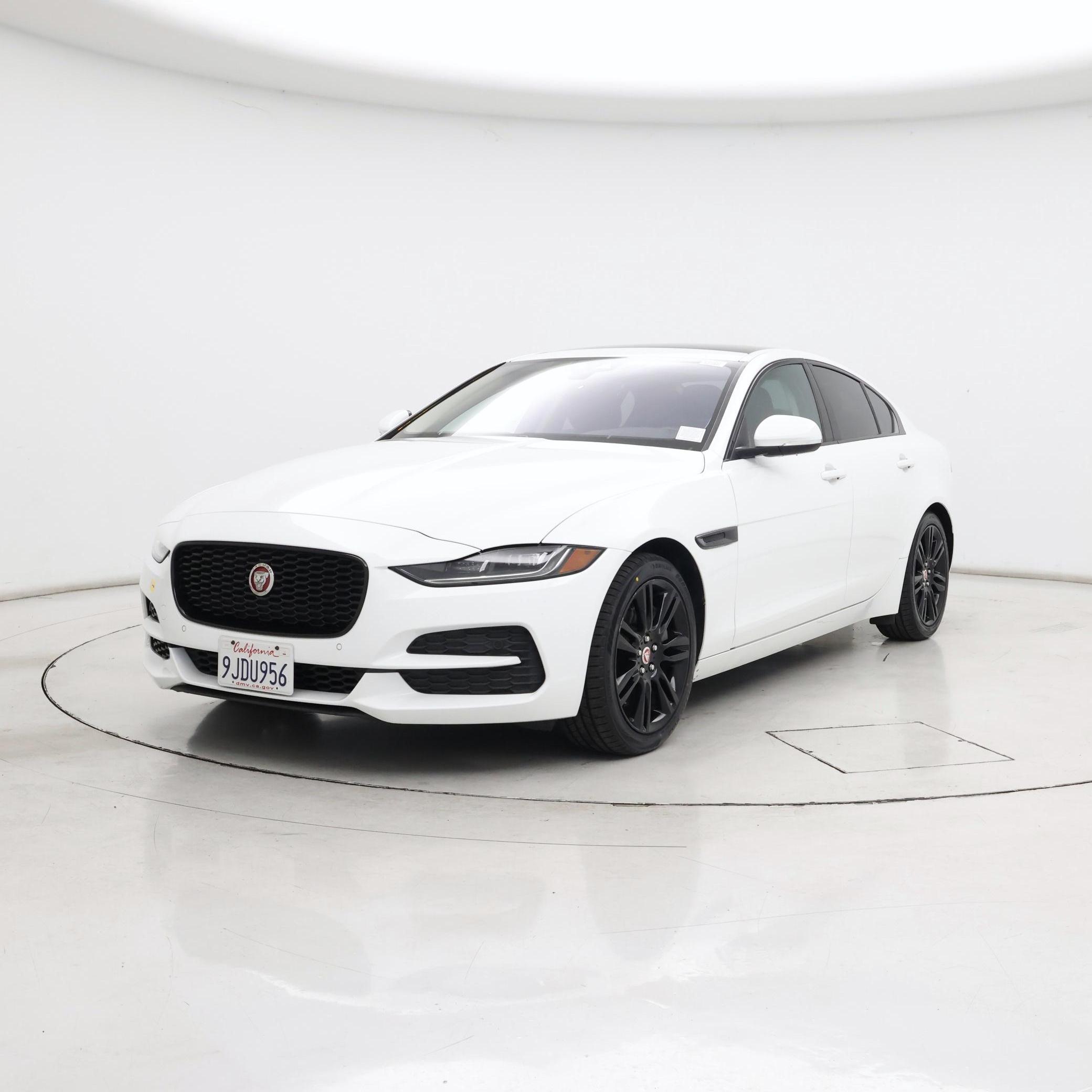 Thumbnail: 2020 Jaguar XE - 4