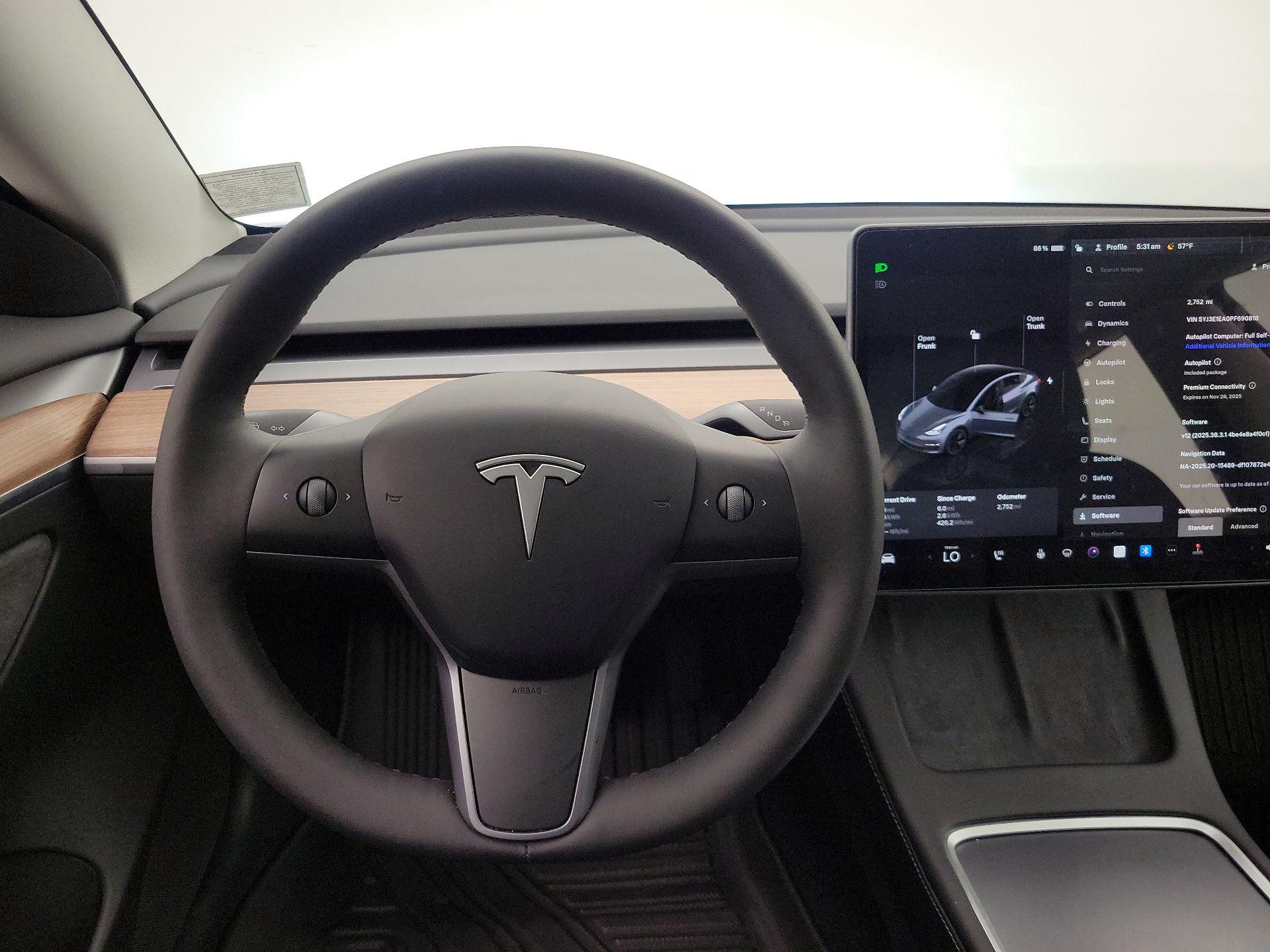 Thumbnail: 2023 Tesla Model 3 - 10