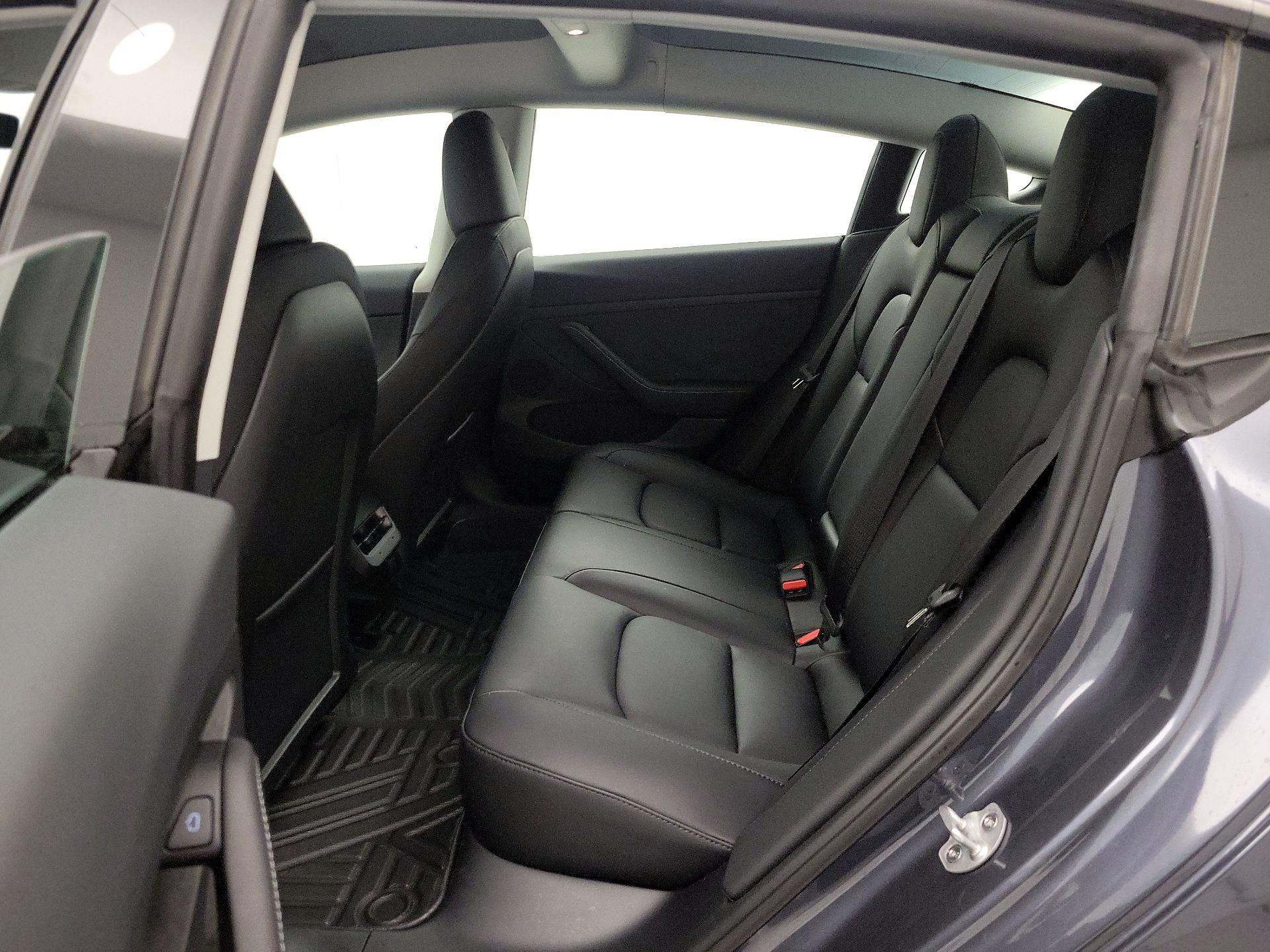 Thumbnail: 2023 Tesla Model 3 - 19