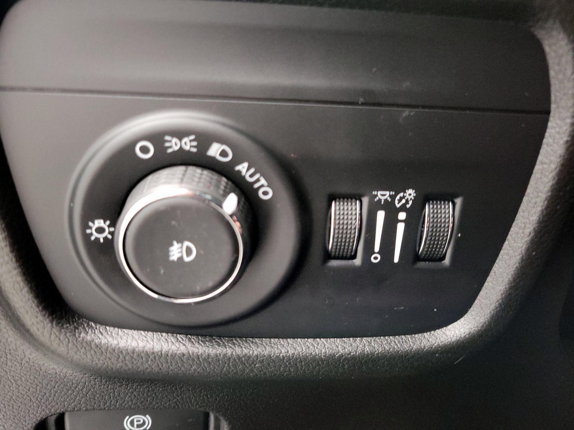 Thumbnail: 2021 Jeep Grand Cherokee L - 13