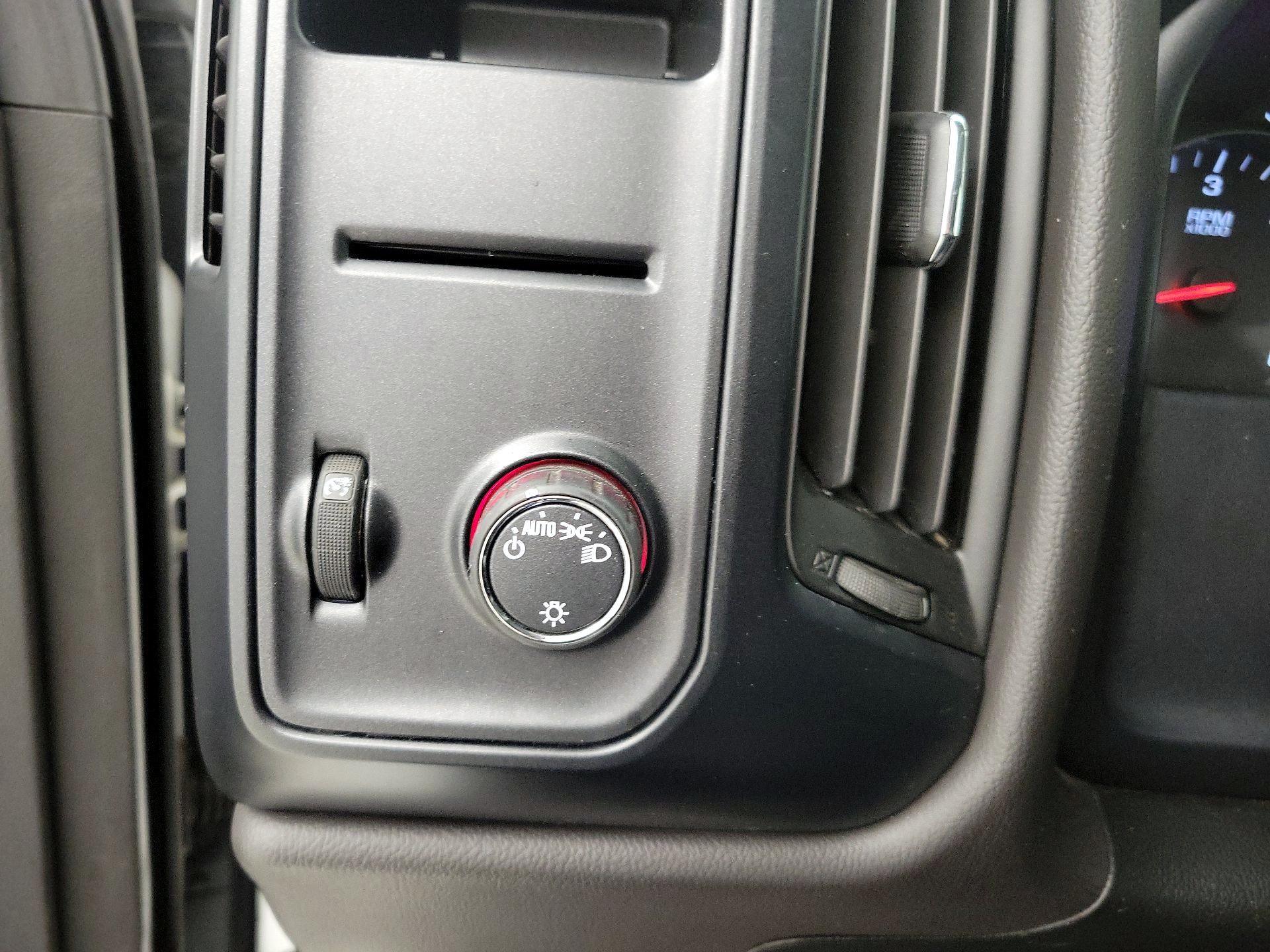 Thumbnail: 2014 GMC Sierra 1500 - 13