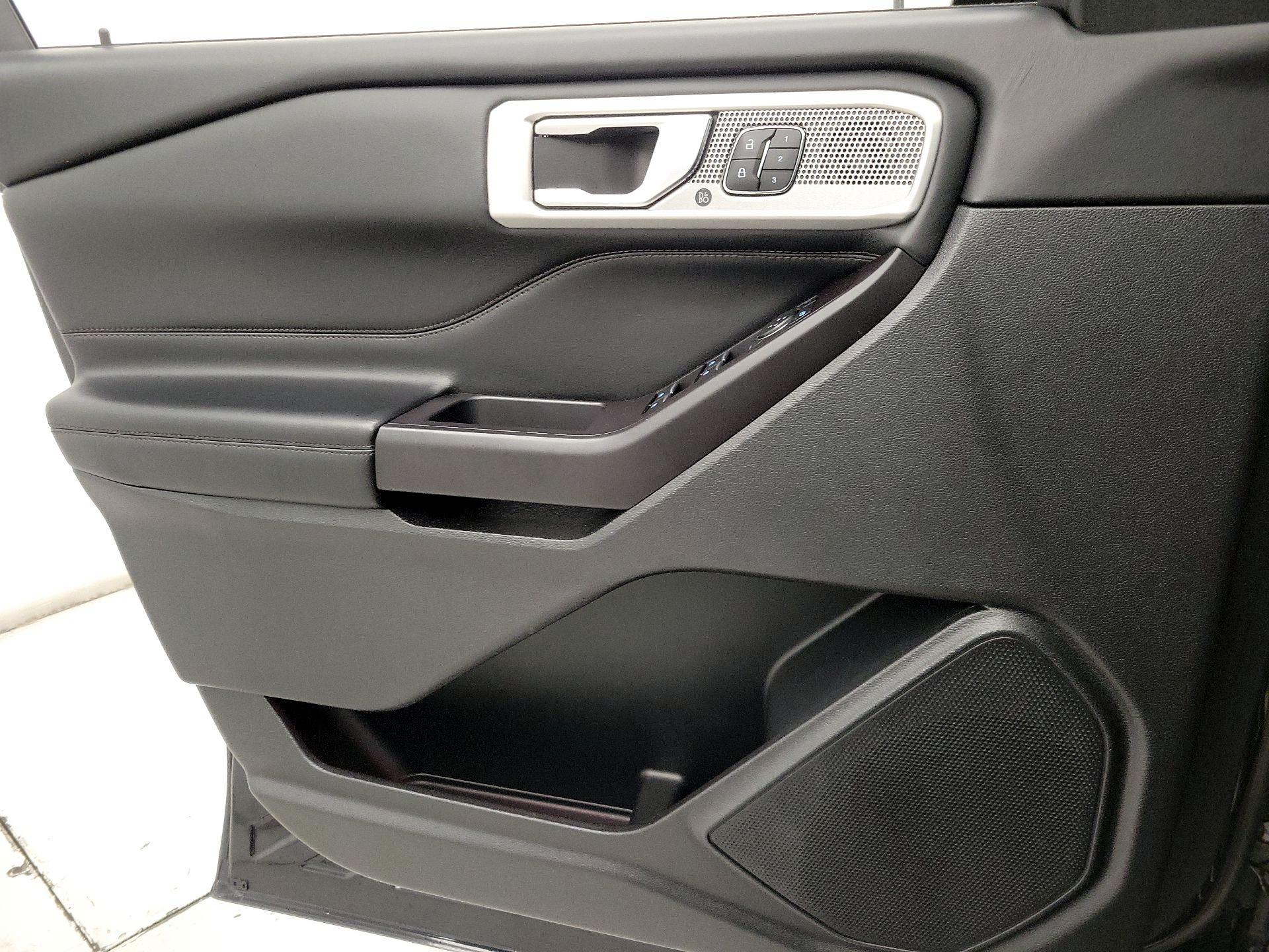 Thumbnail: 2020 Ford Explorer - 12