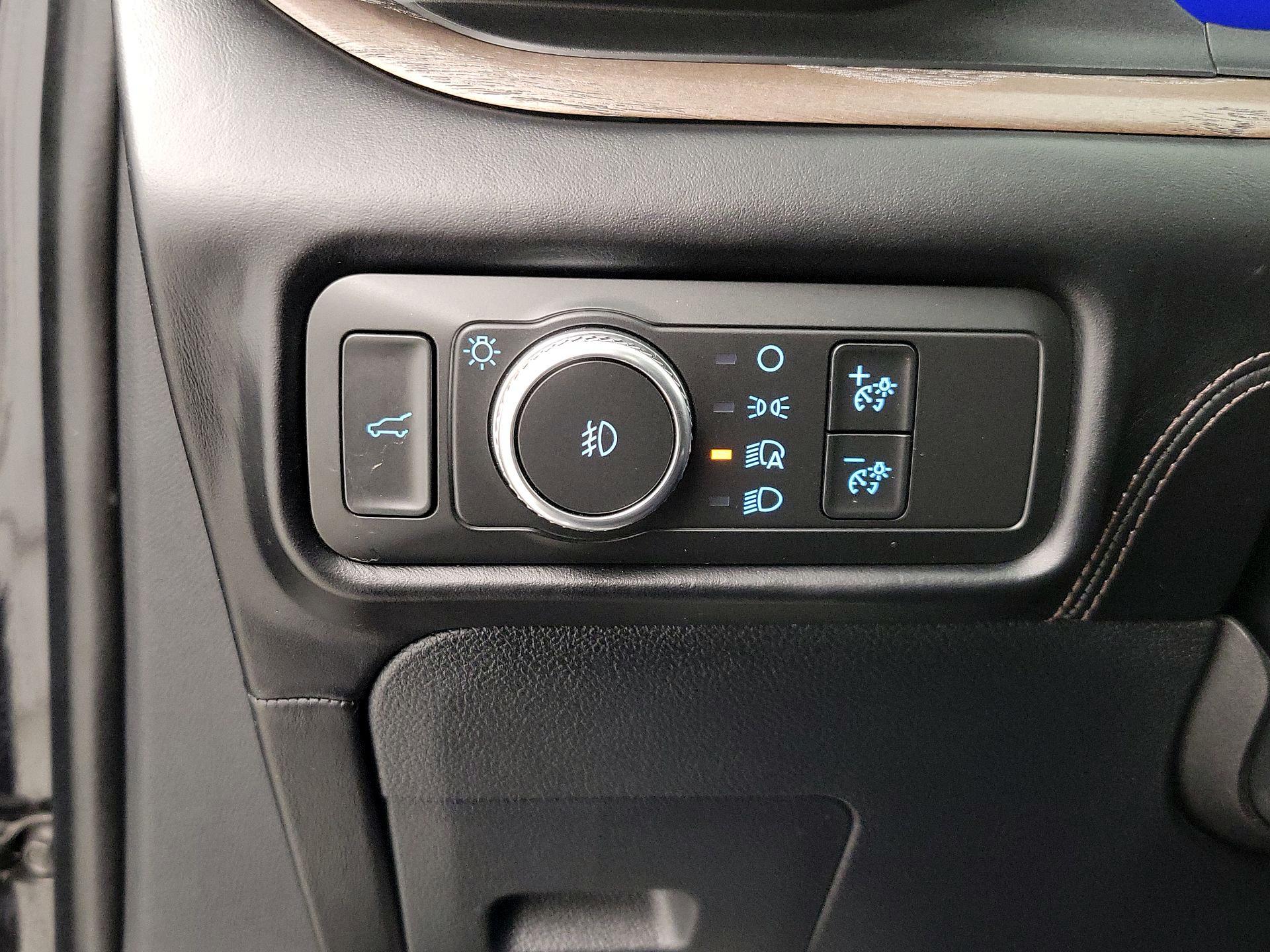 Thumbnail: 2020 Ford Explorer - 13