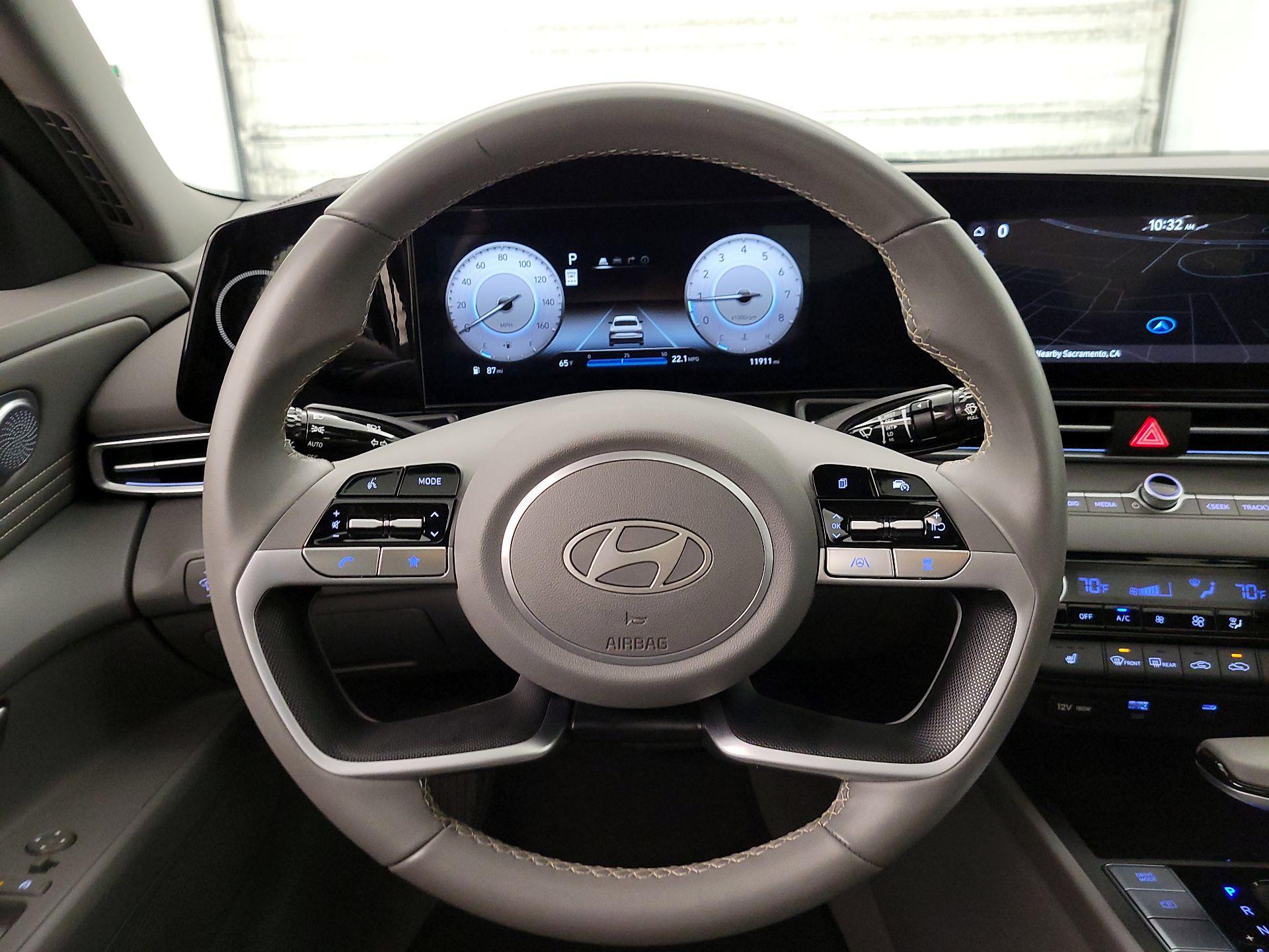 Thumbnail: 2025 Hyundai Elantra - 10