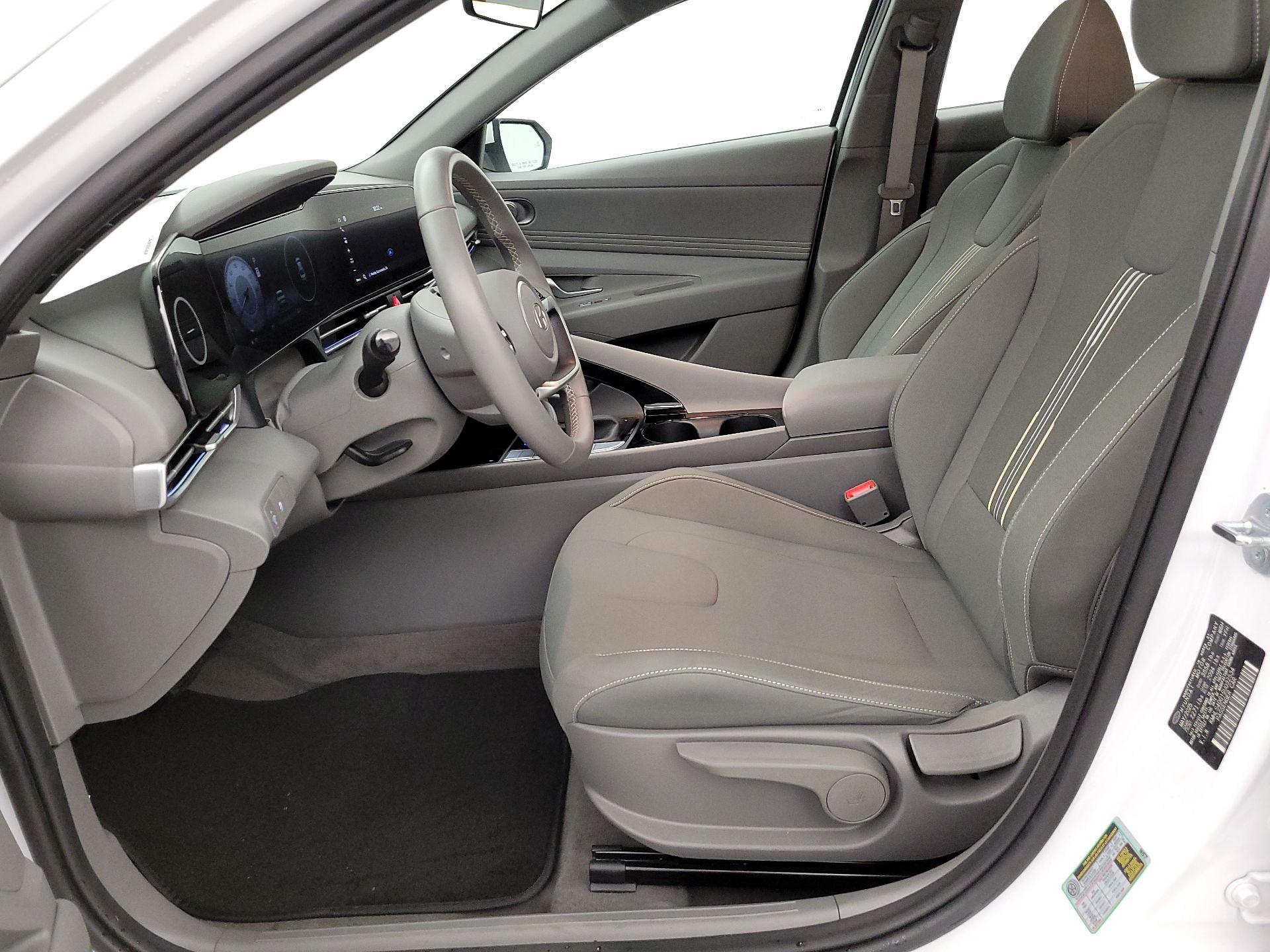 Thumbnail: 2025 Hyundai Elantra - 11