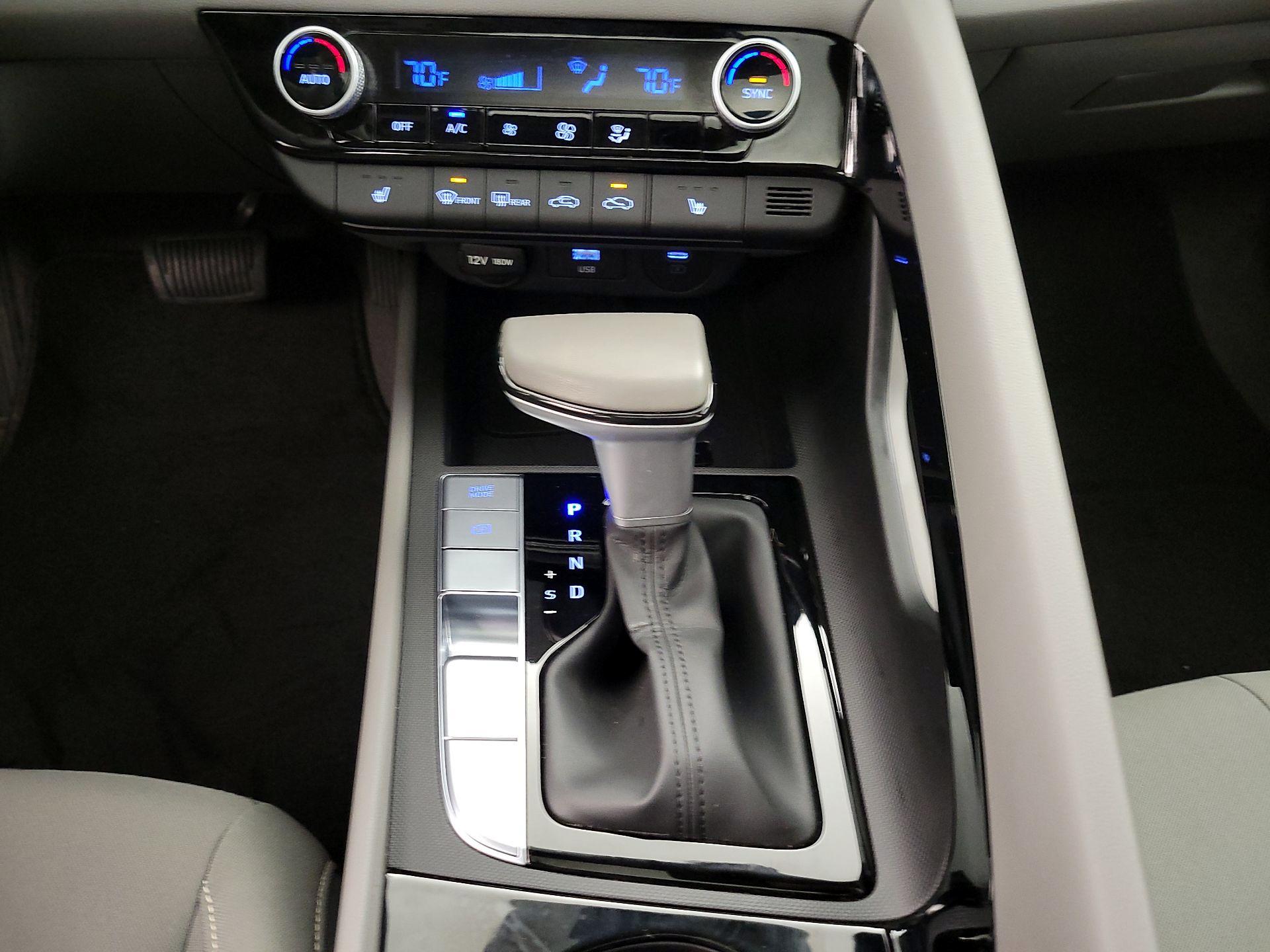 Thumbnail: 2025 Hyundai Elantra - 18