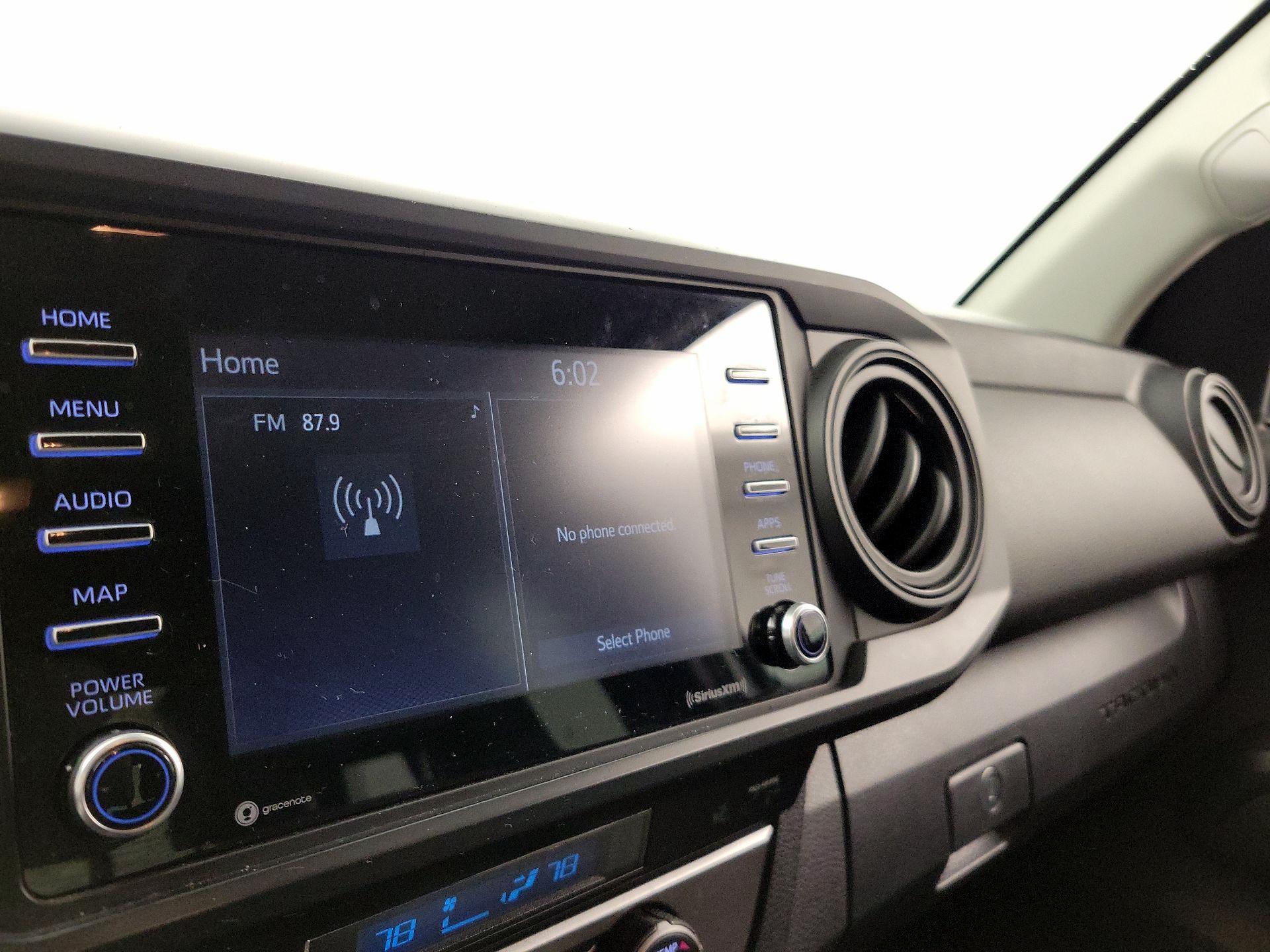 Thumbnail: 2022 Toyota Tacoma - 15