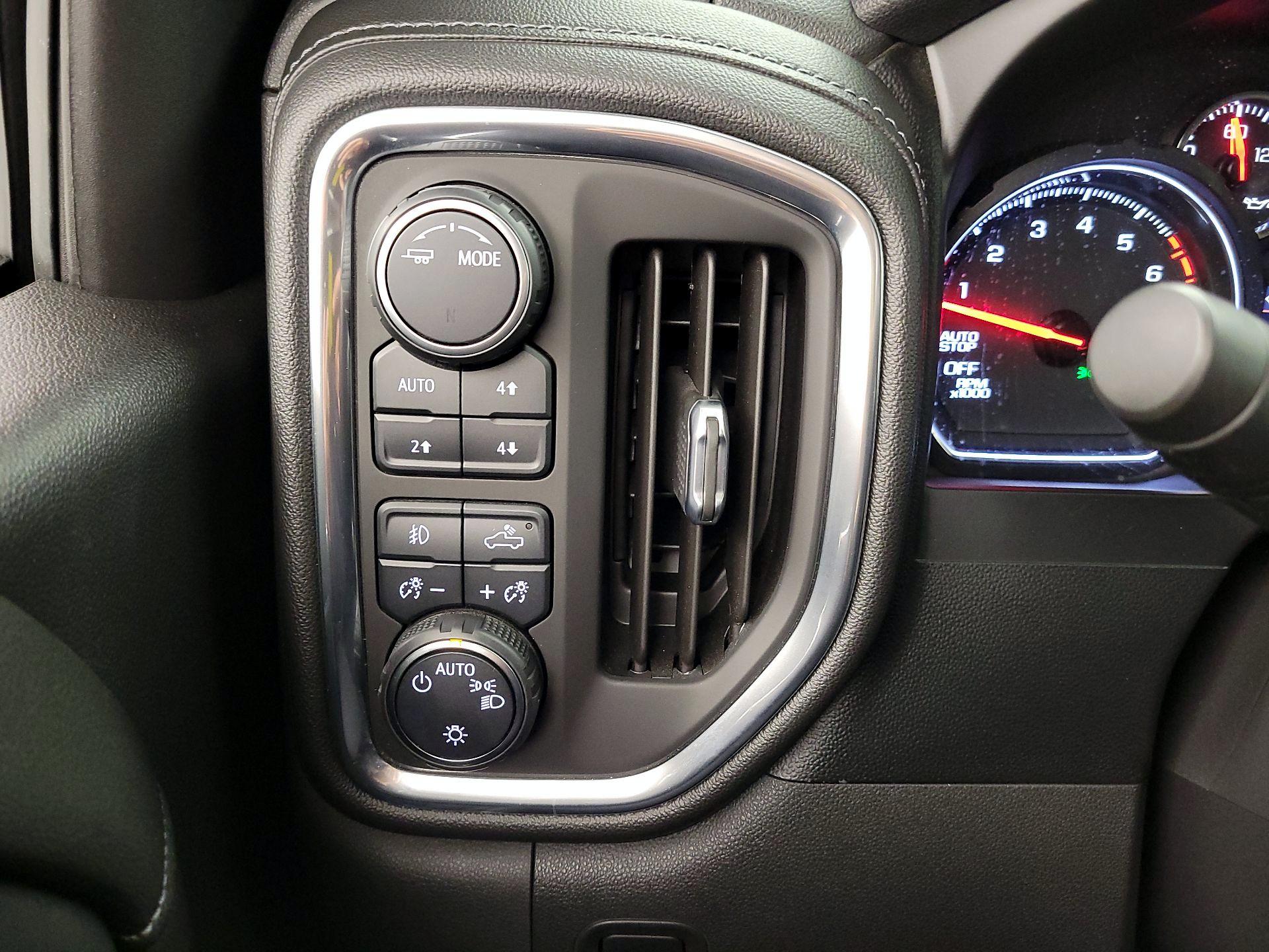 Thumbnail: 2021 Chevrolet Silverado 1500 - 13