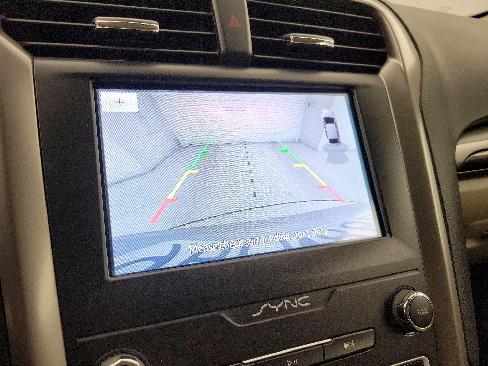 Thumbnail: 2020 Ford Fusion - 15