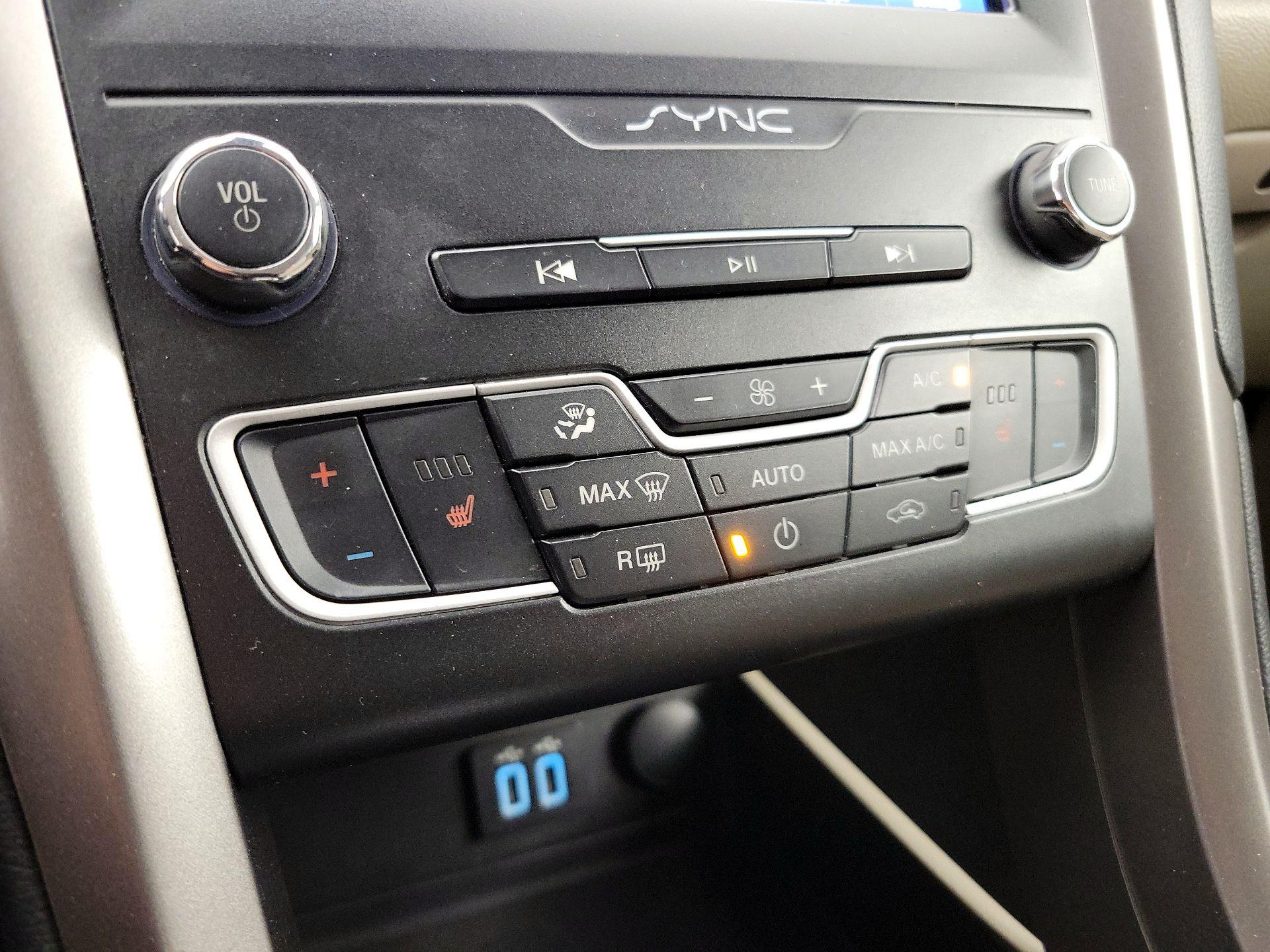 Thumbnail: 2020 Ford Fusion - 17