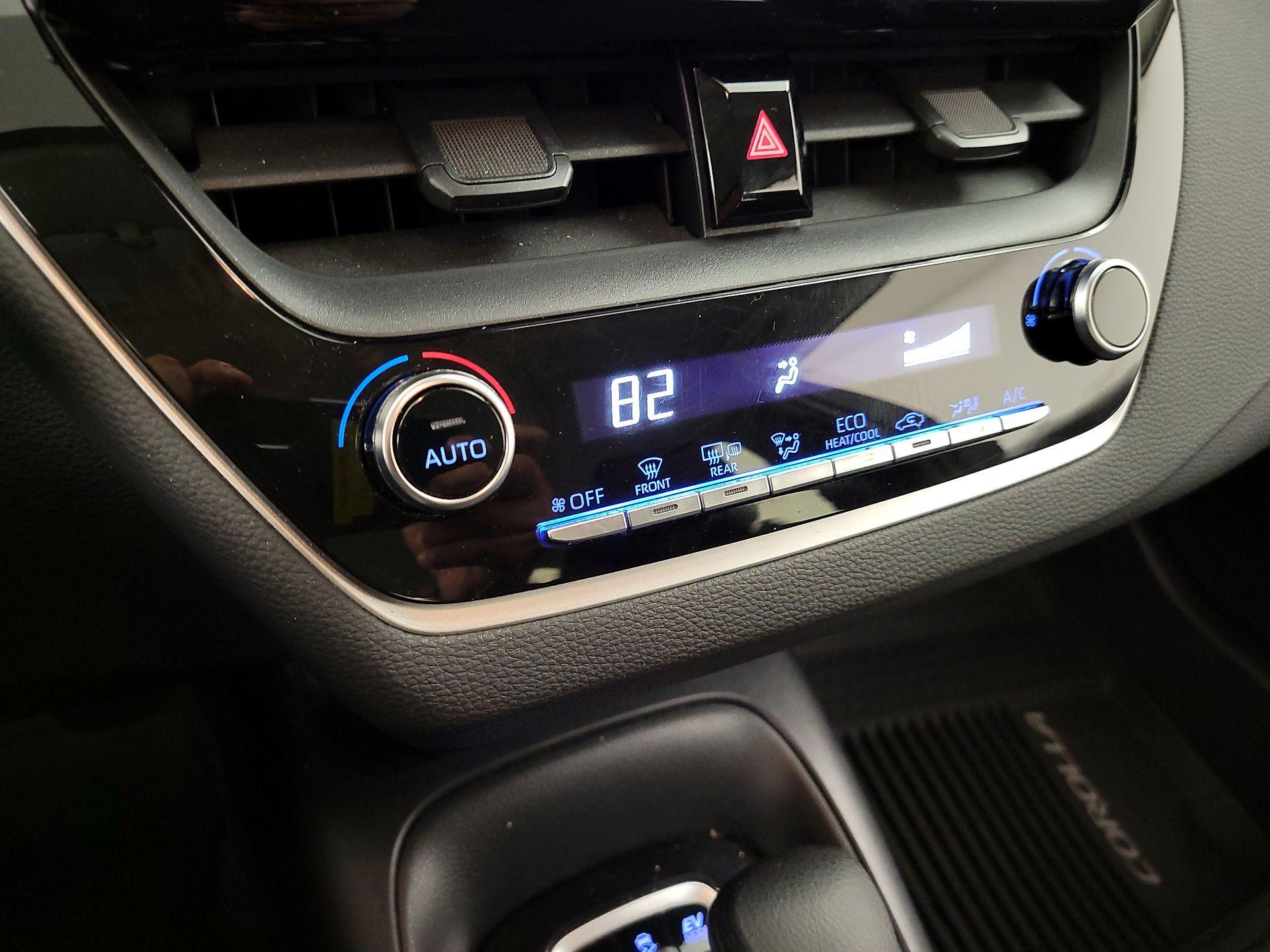 Thumbnail: 2021 Toyota Corolla - 16