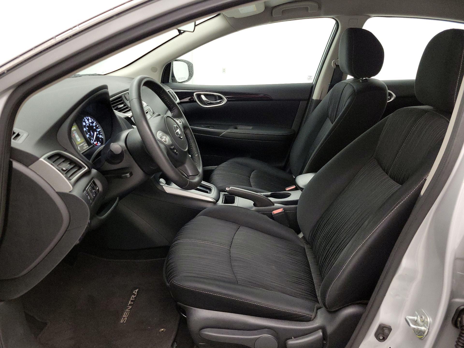 Thumbnail: 2018 Nissan Sentra - 11