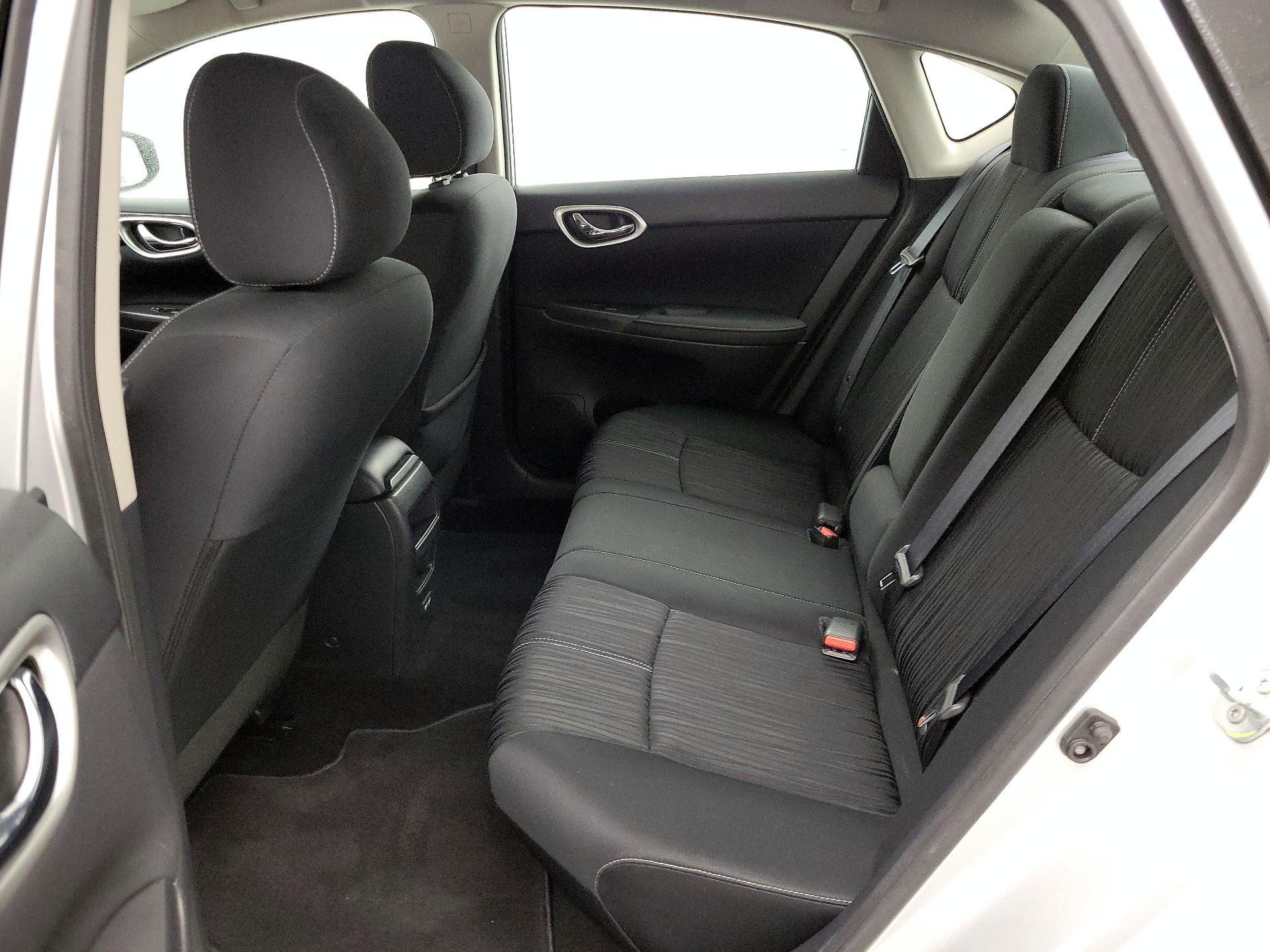 Thumbnail: 2018 Nissan Sentra - 18