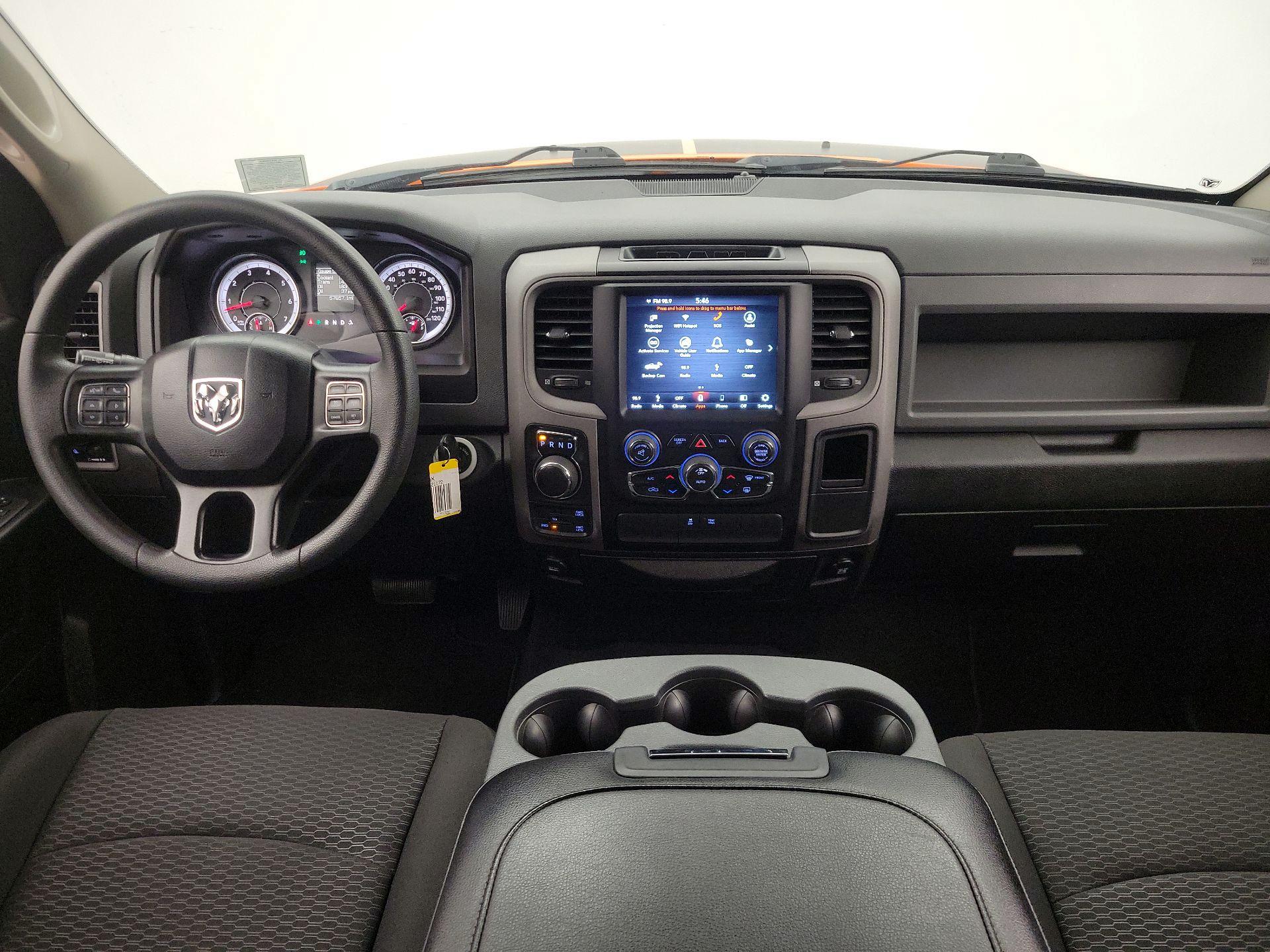 Thumbnail: 2019 RAM 1500 Classic - 9