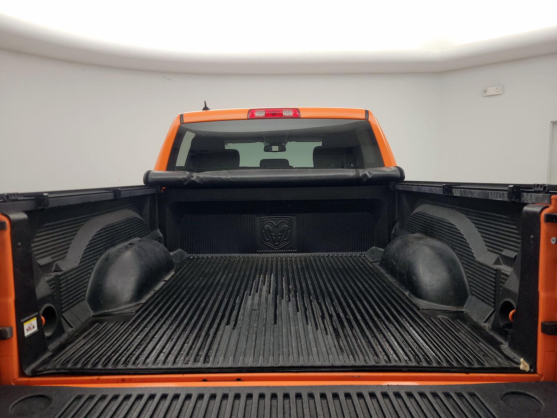 Thumbnail: 2019 RAM 1500 Classic - 20