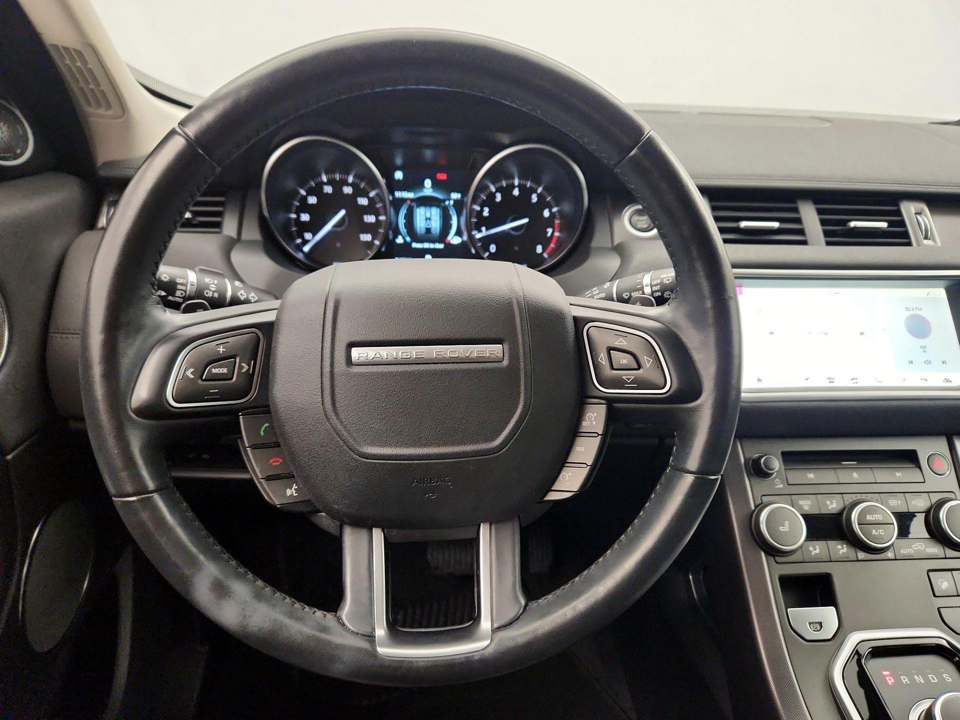 Thumbnail: 2018 Land Rover Range Rover Evoque - 10