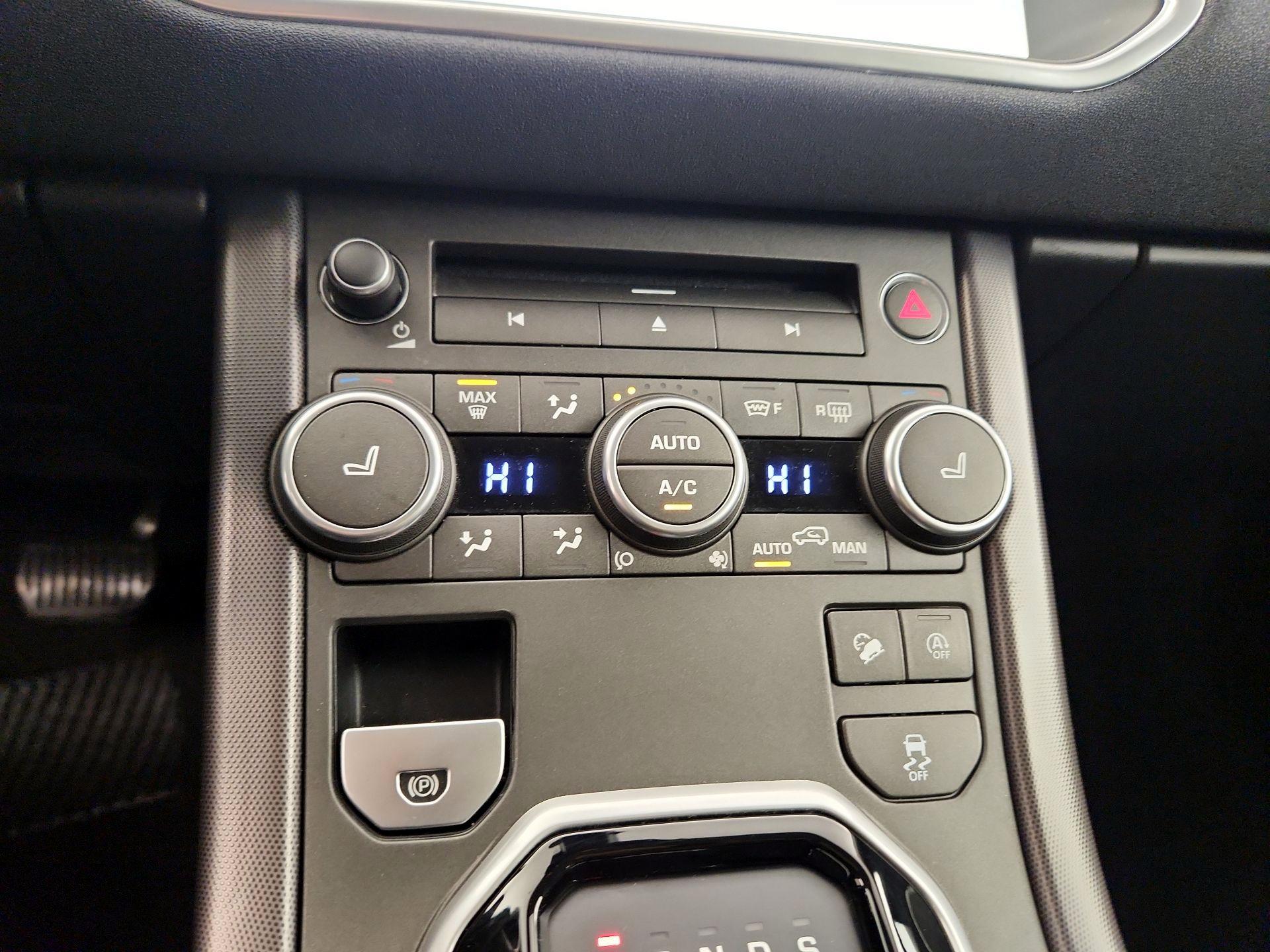 Thumbnail: 2018 Land Rover Range Rover Evoque - 17