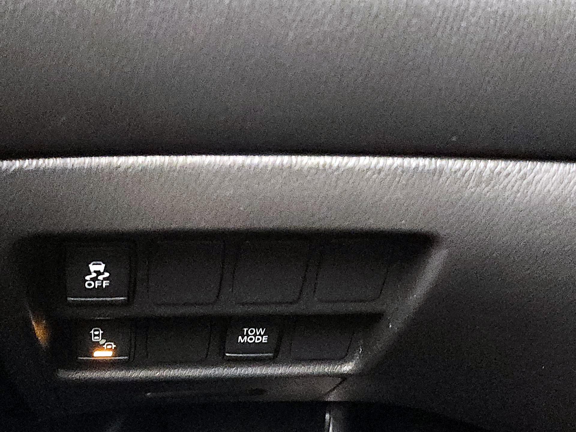 Thumbnail: 2020 Nissan Pathfinder - 13