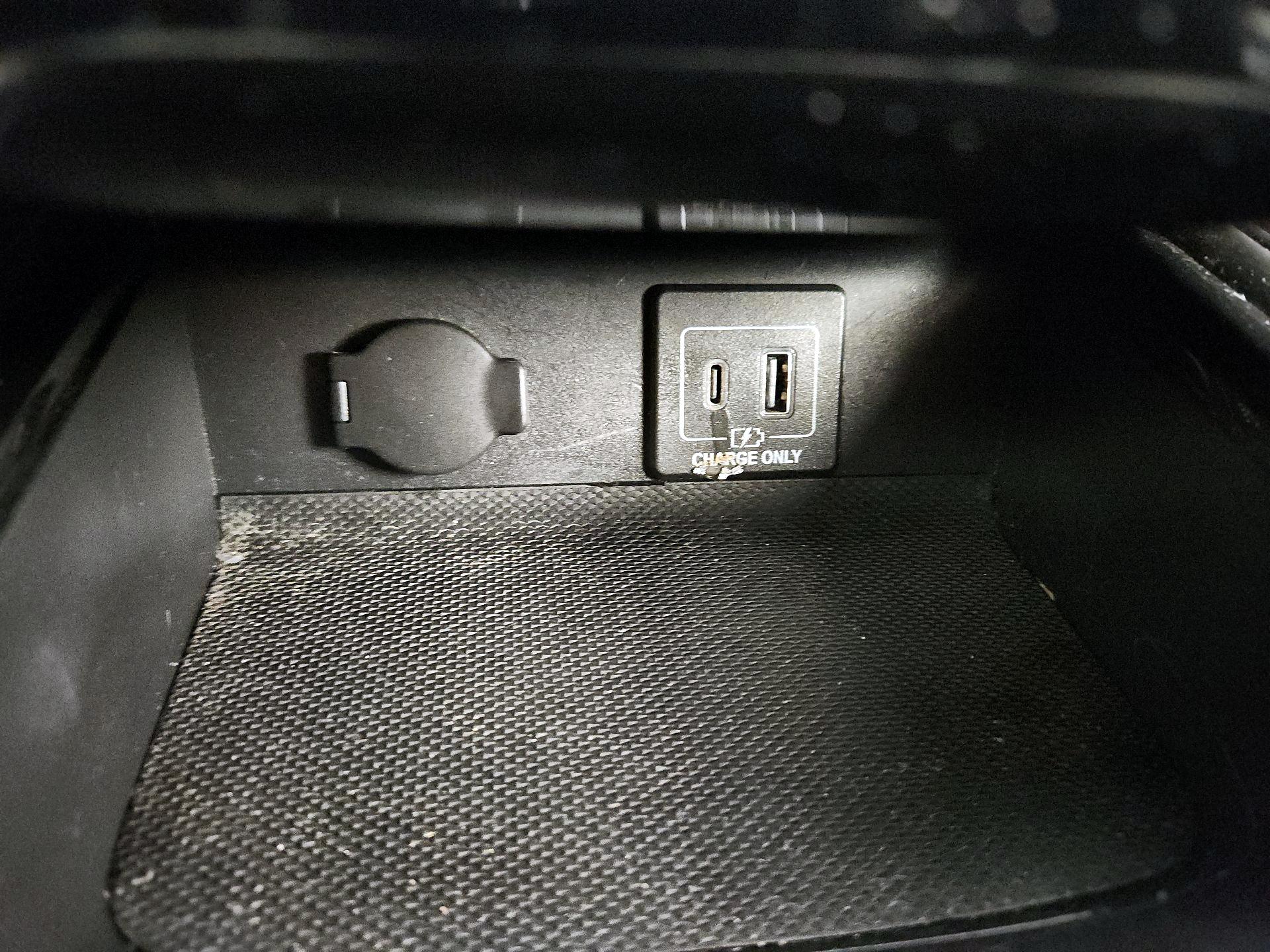 Thumbnail: 2020 Nissan Pathfinder - 18