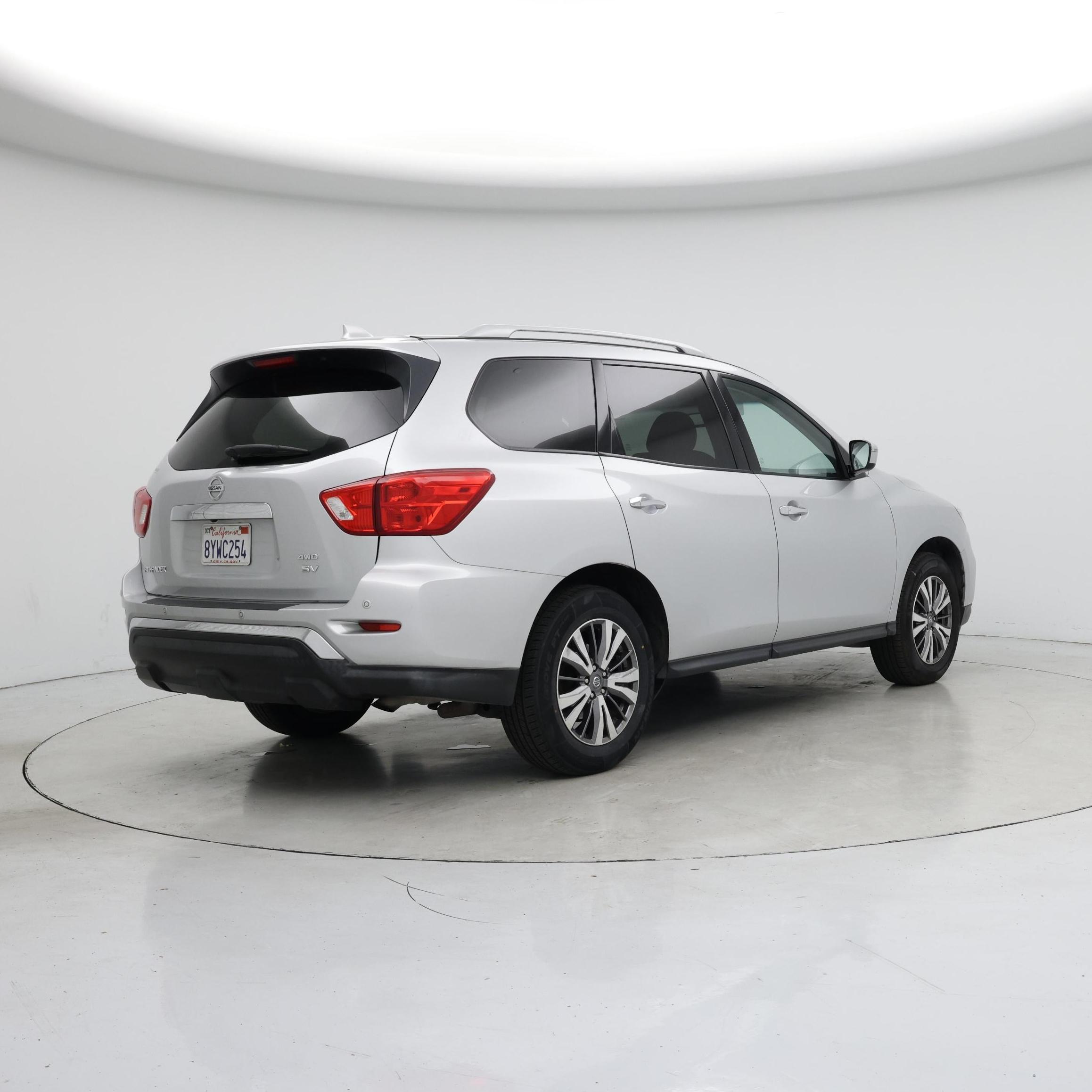 Thumbnail: 2020 Nissan Pathfinder - 8