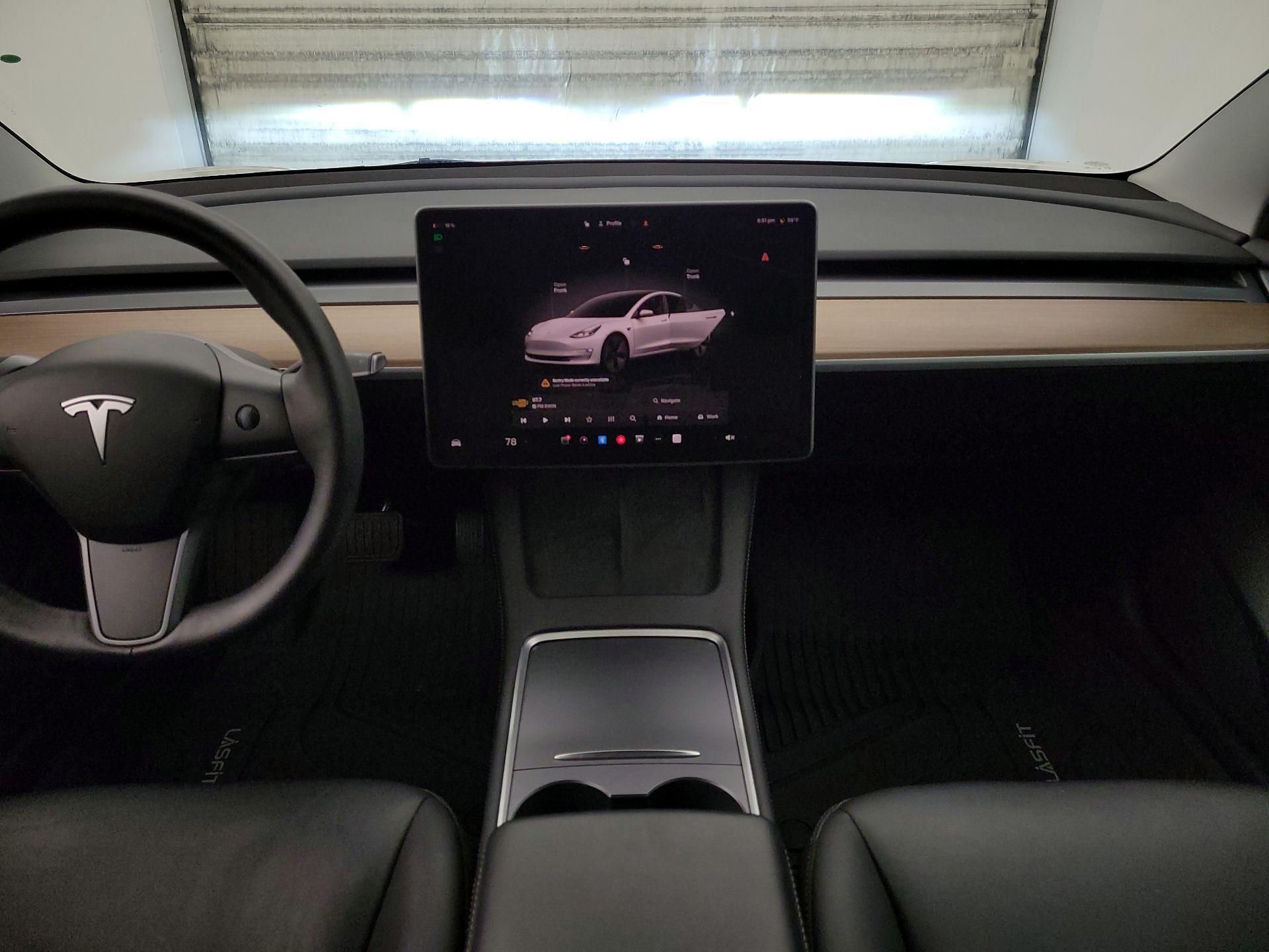 Thumbnail: 2023 Tesla Model 3 - 9