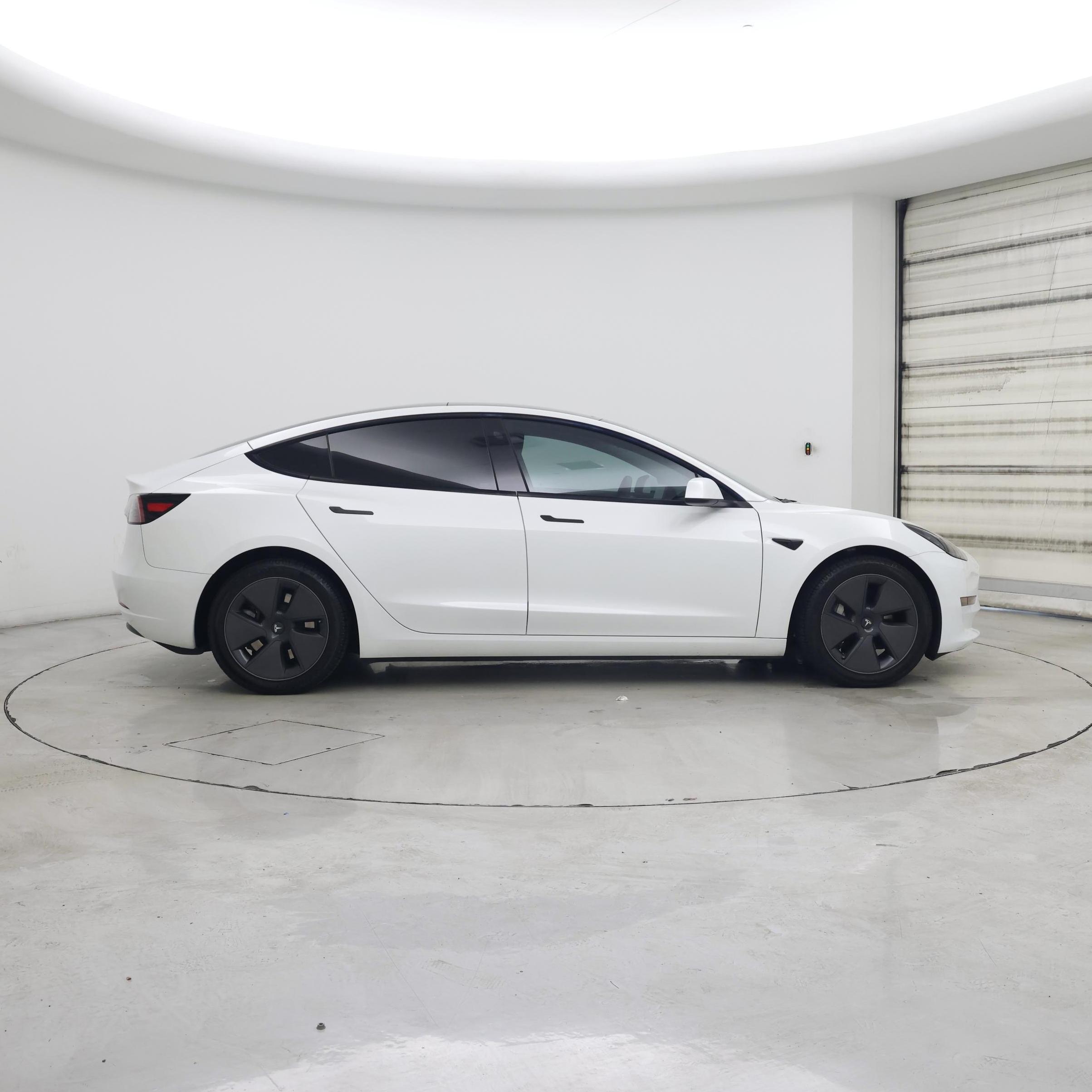 Thumbnail: 2023 Tesla Model 3 - 7