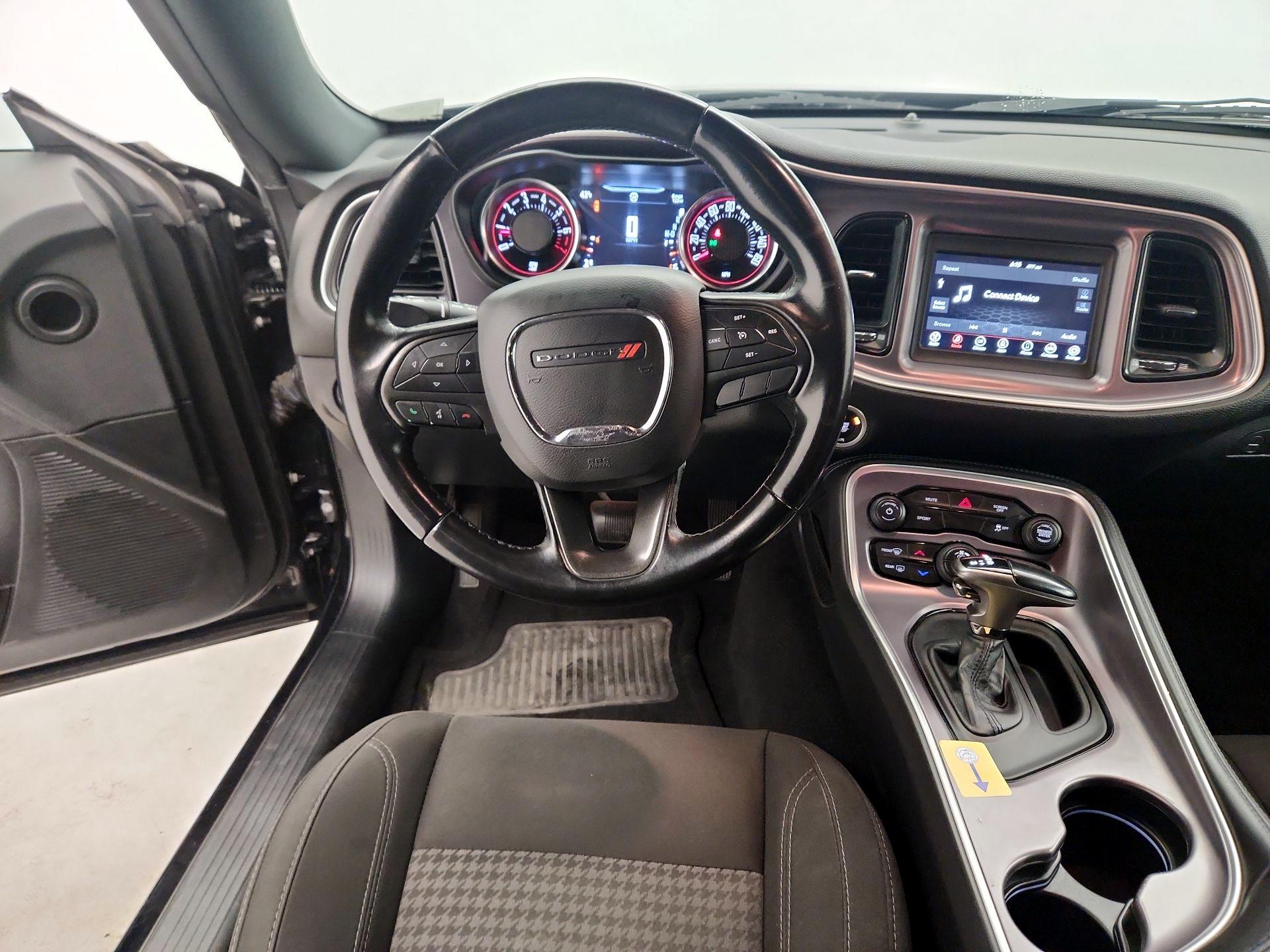 Thumbnail: 2019 Dodge Challenger - 10