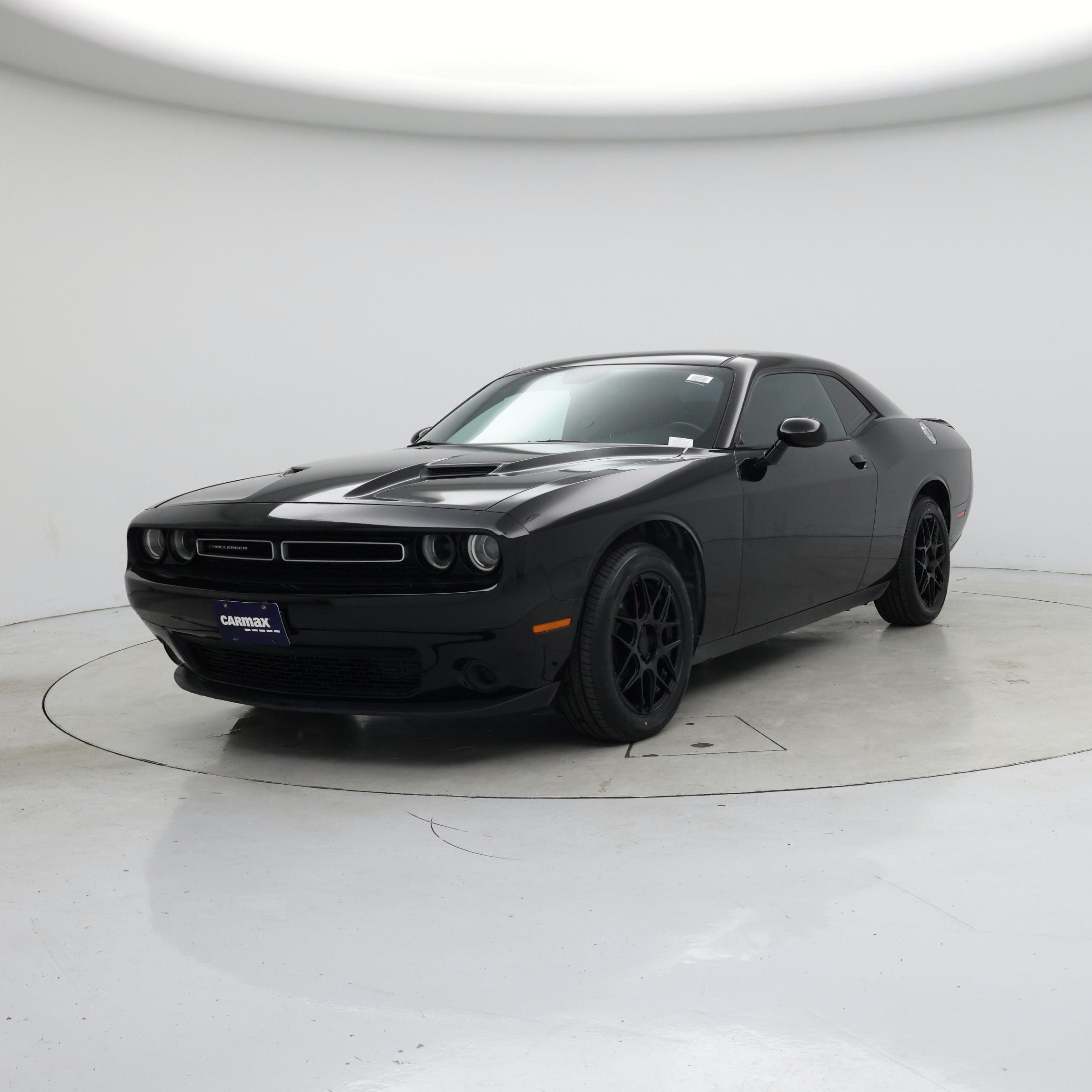 Thumbnail: 2019 Dodge Challenger - 4
