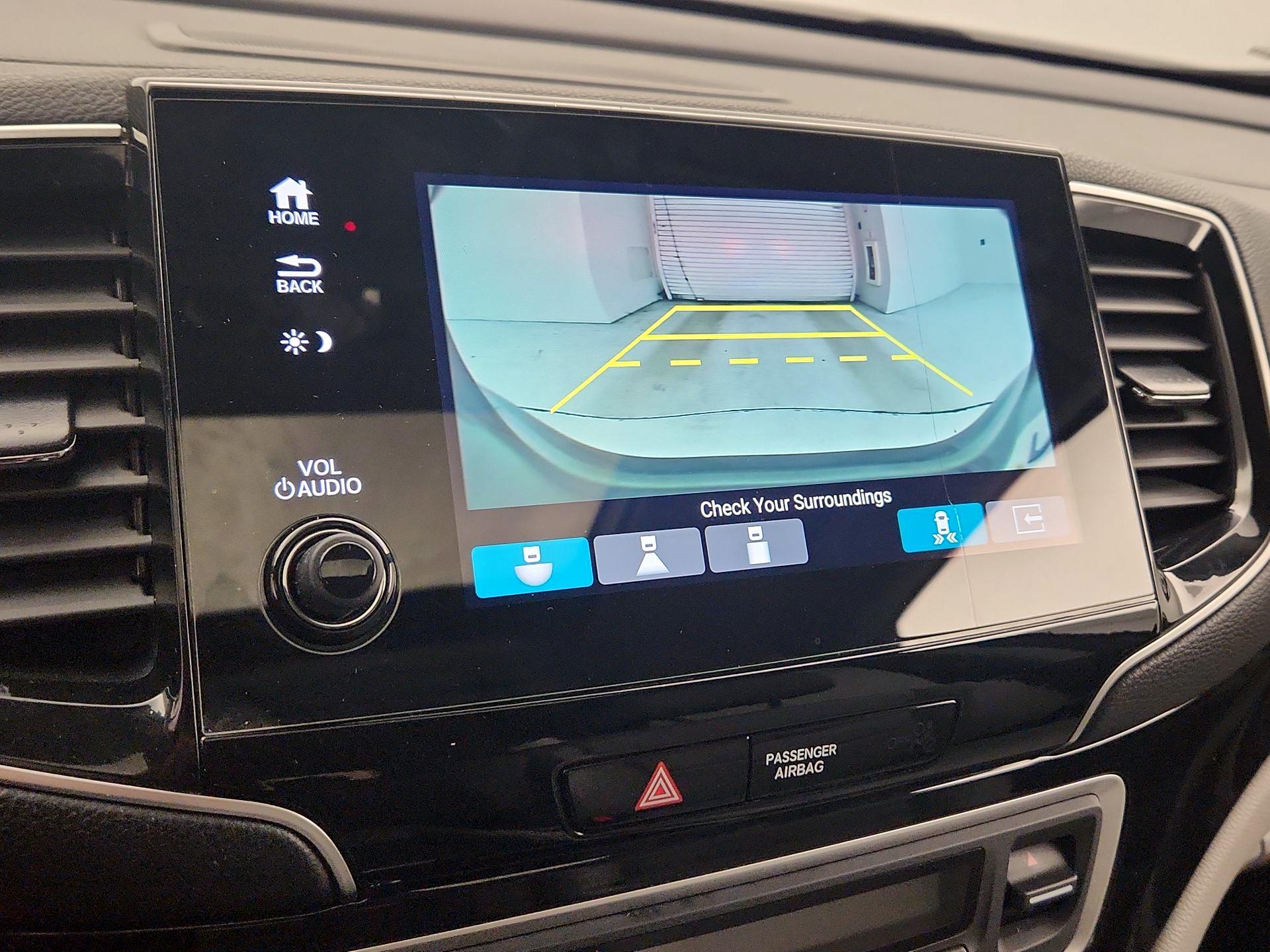 Thumbnail: 2019 Honda Pilot - 15