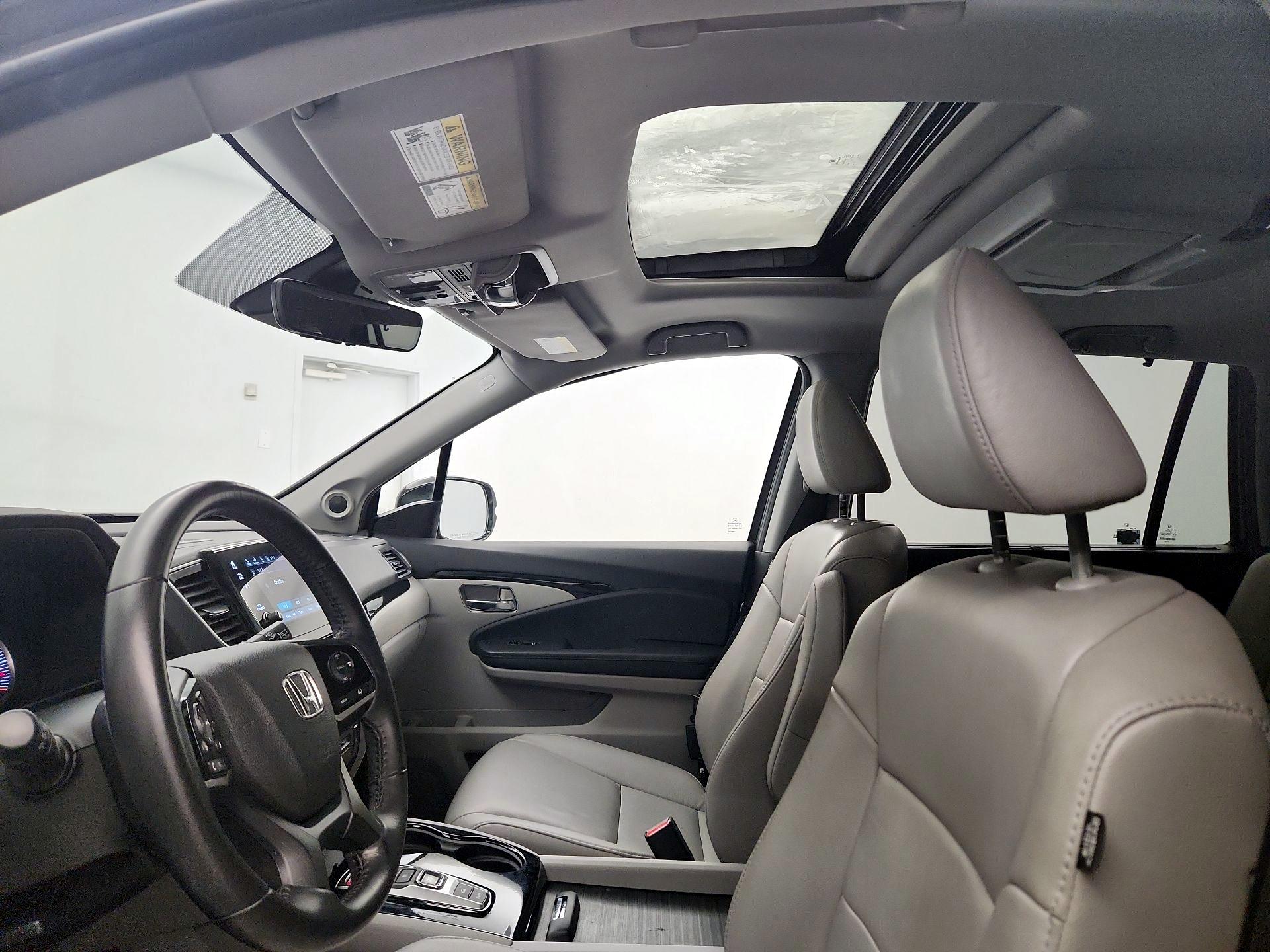 Thumbnail: 2019 Honda Pilot - 20