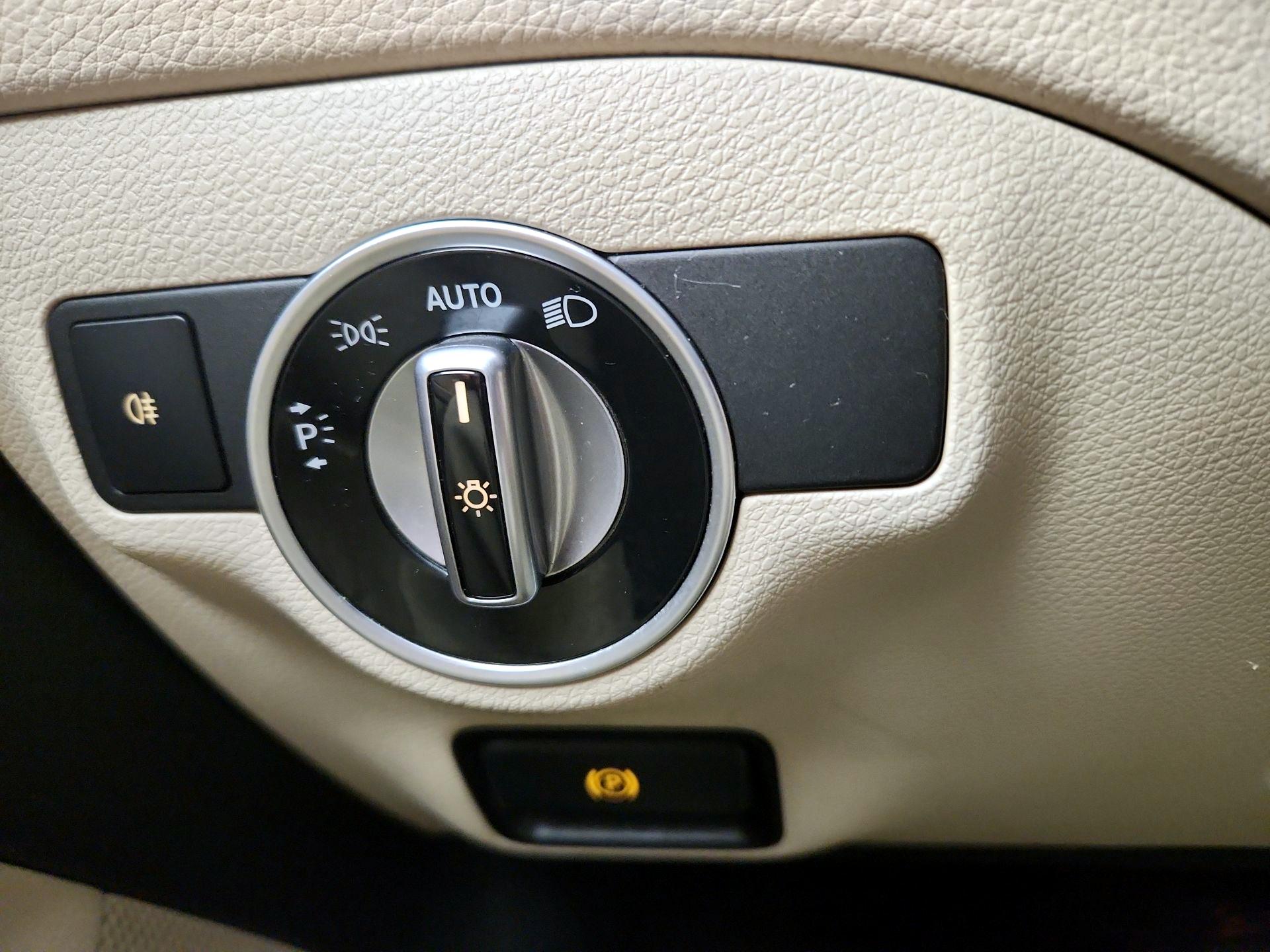 Thumbnail: 2017 Mercedes-Benz CLA - 13