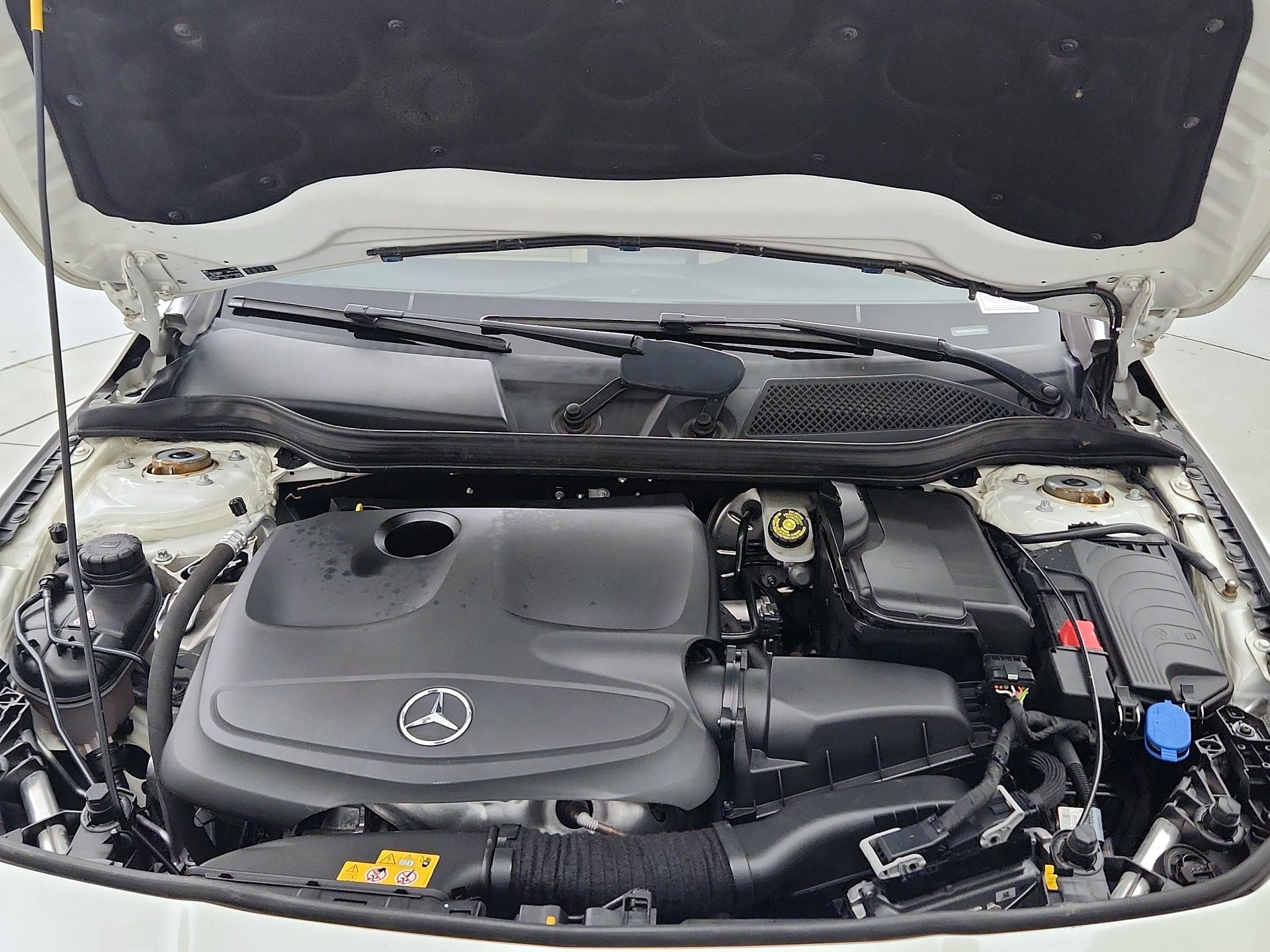 Thumbnail: 2017 Mercedes-Benz CLA - 20