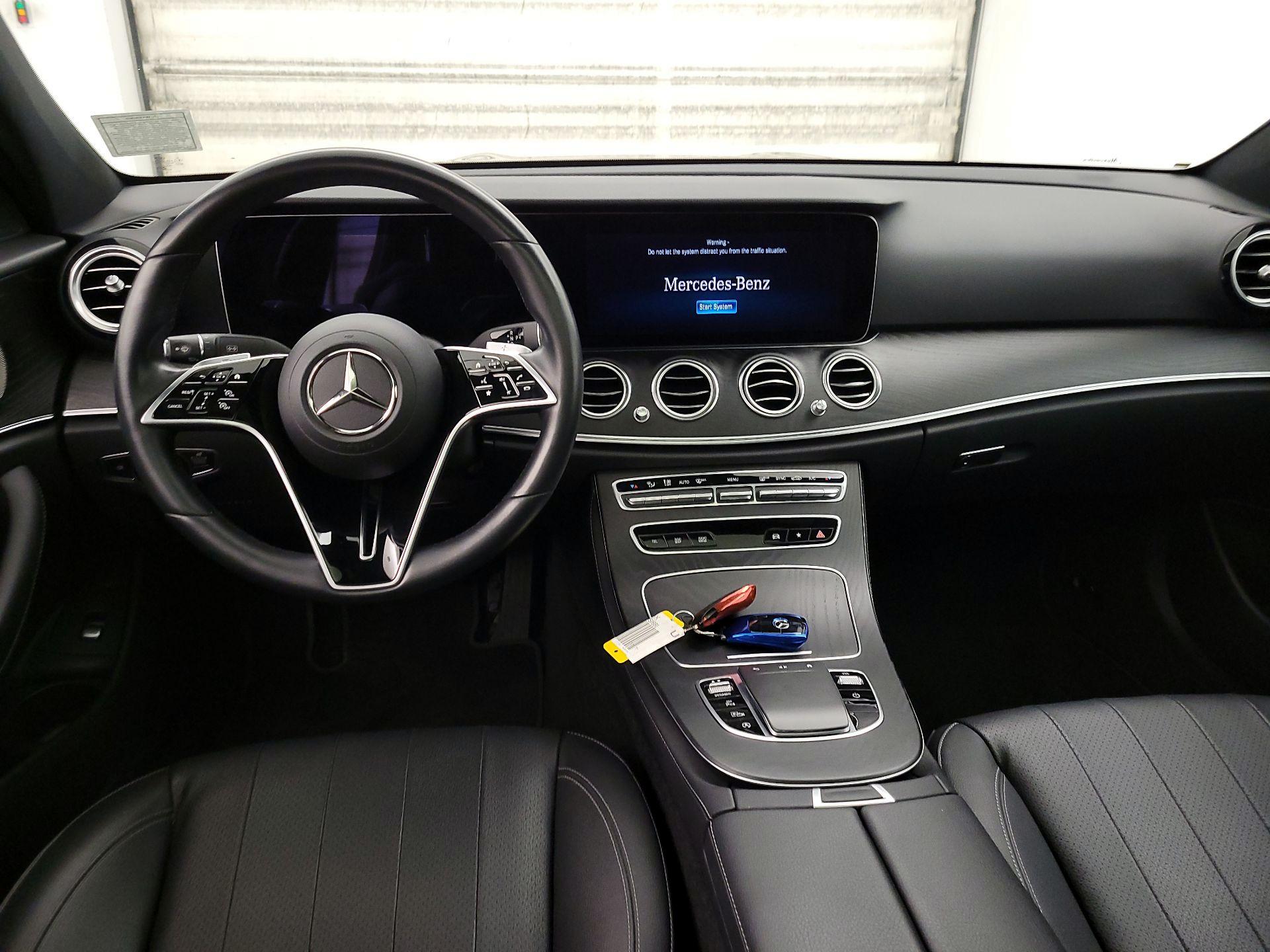 Thumbnail: 2022 Mercedes-Benz E-Class - 9