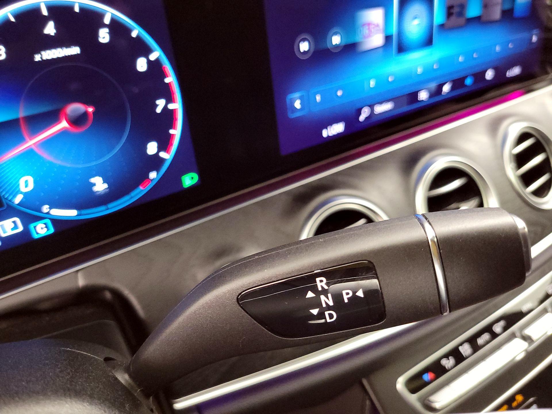 Thumbnail: 2022 Mercedes-Benz E-Class - 16