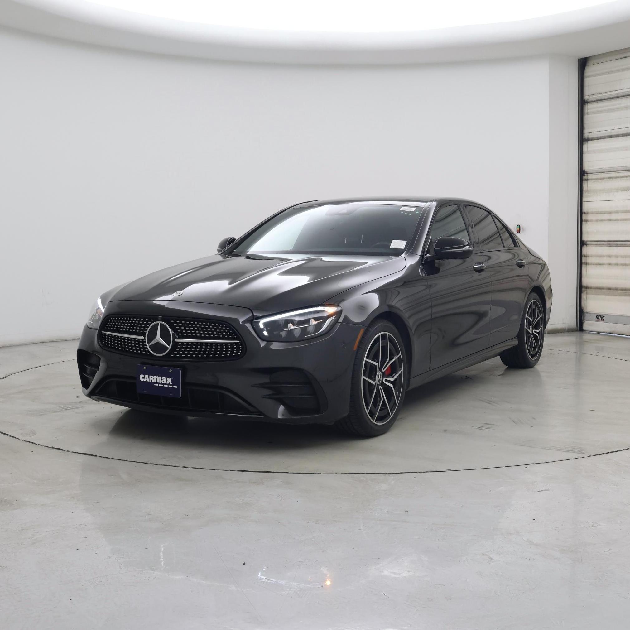 Thumbnail: 2022 Mercedes-Benz E-Class - 4